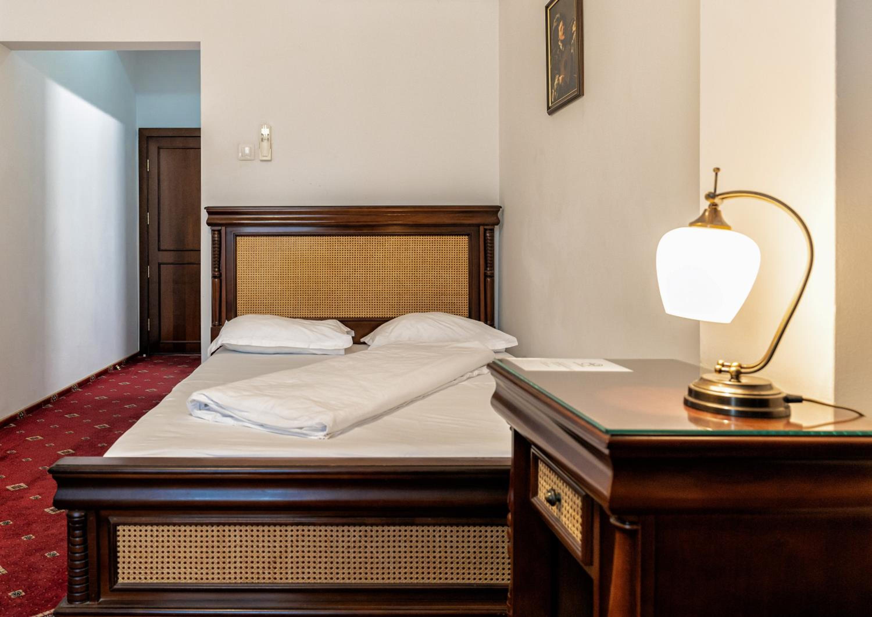 Standard Single Room - No Elevator