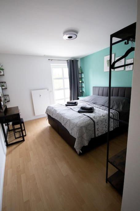 One-Bedroom Apartment photo 2
