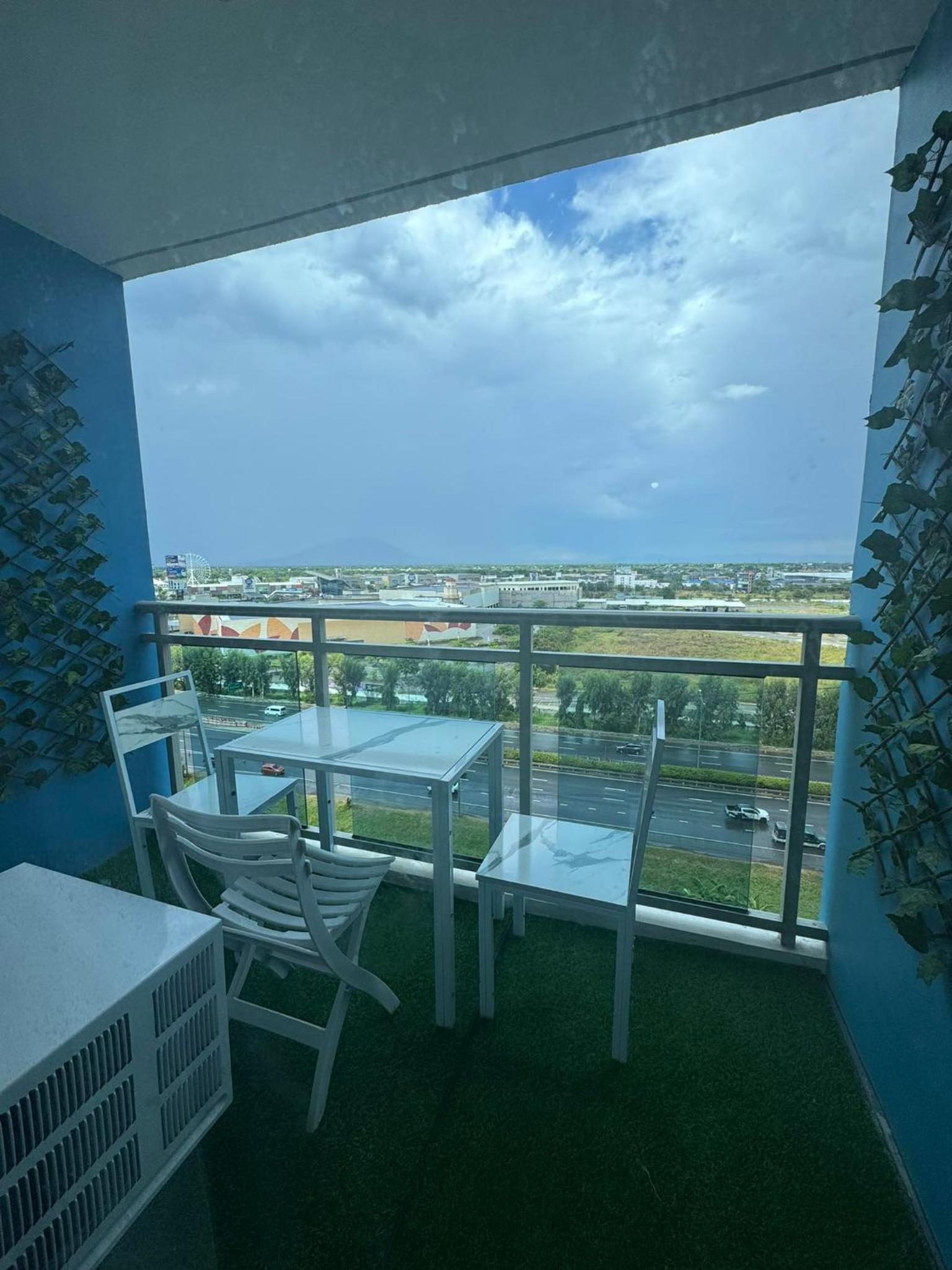 Studio with Balcony photo 3