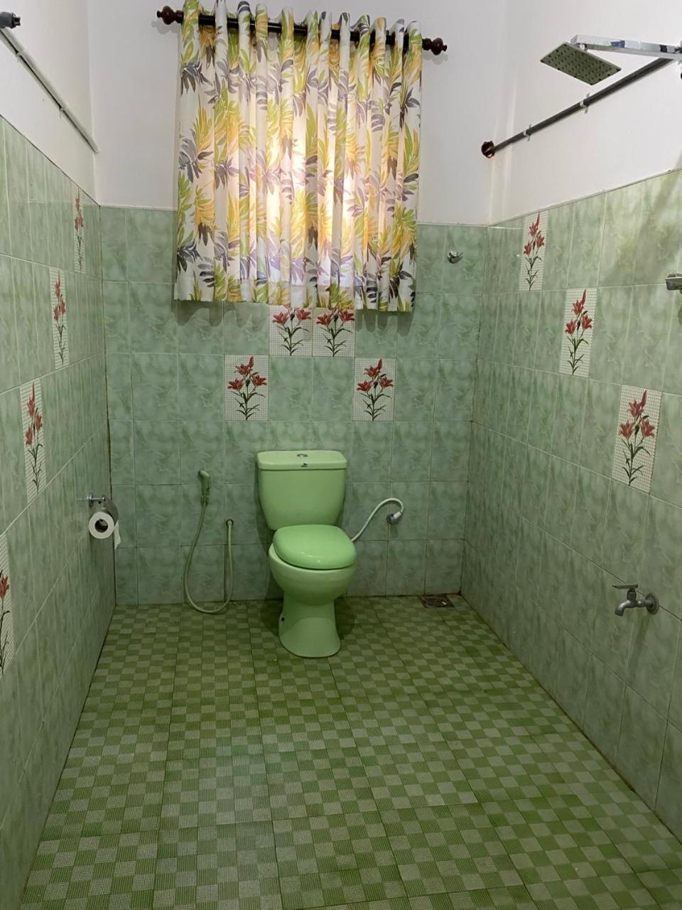Three-Bedroom House photo 3