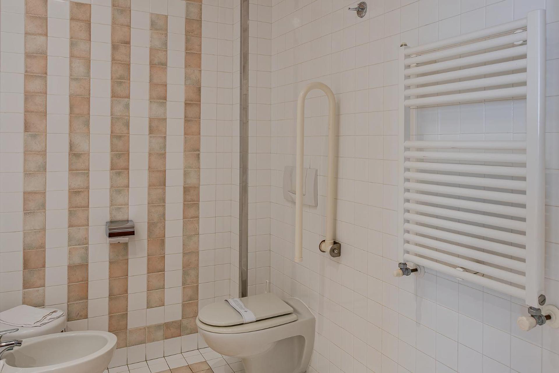 Deluxe Double Room With Side Sea View photo 2