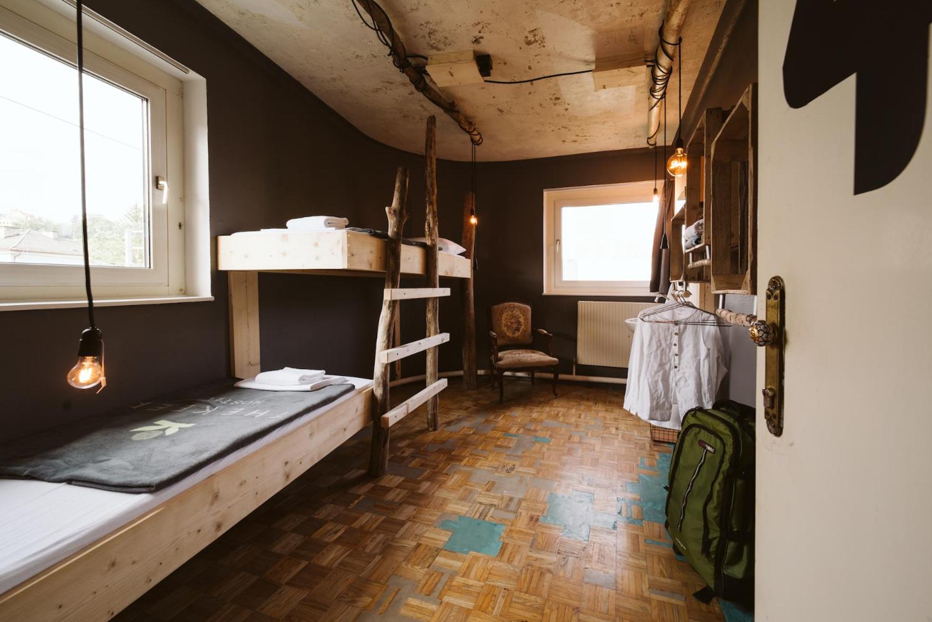 Twin Room with Shared Bathroom photo 1