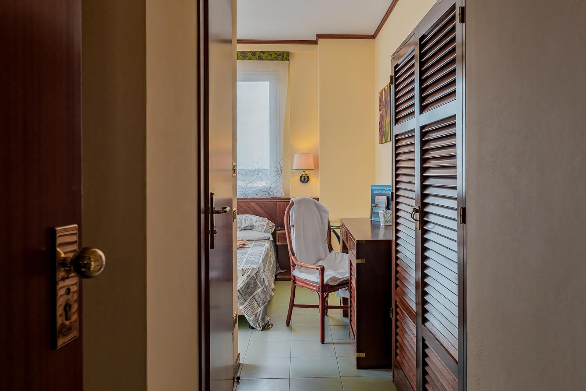 Double Room With Balcony And Sea View photo 3