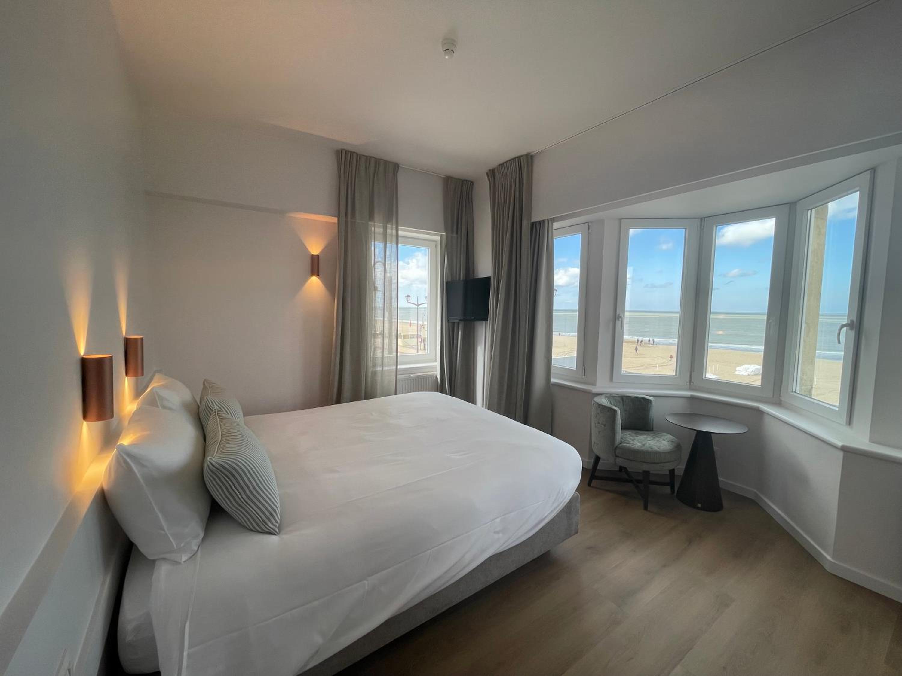 Deluxe Double Room with Sea View