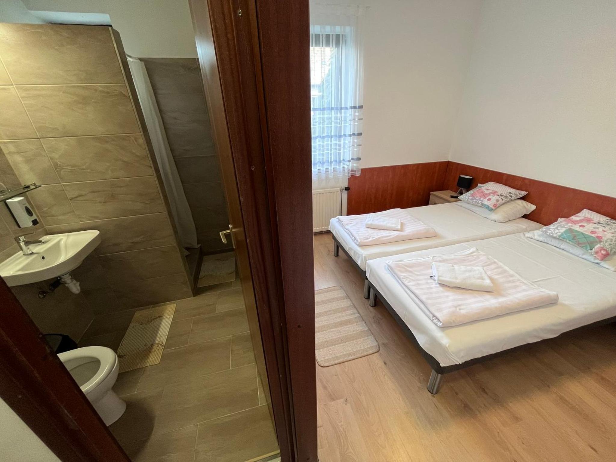 Double or Twin Room photo 3