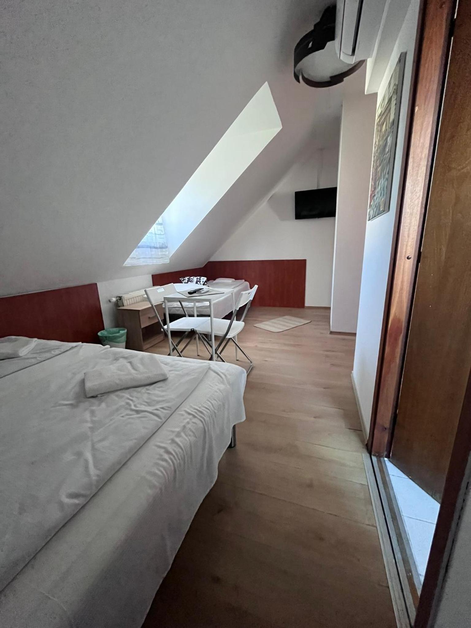 Triple Room photo 3