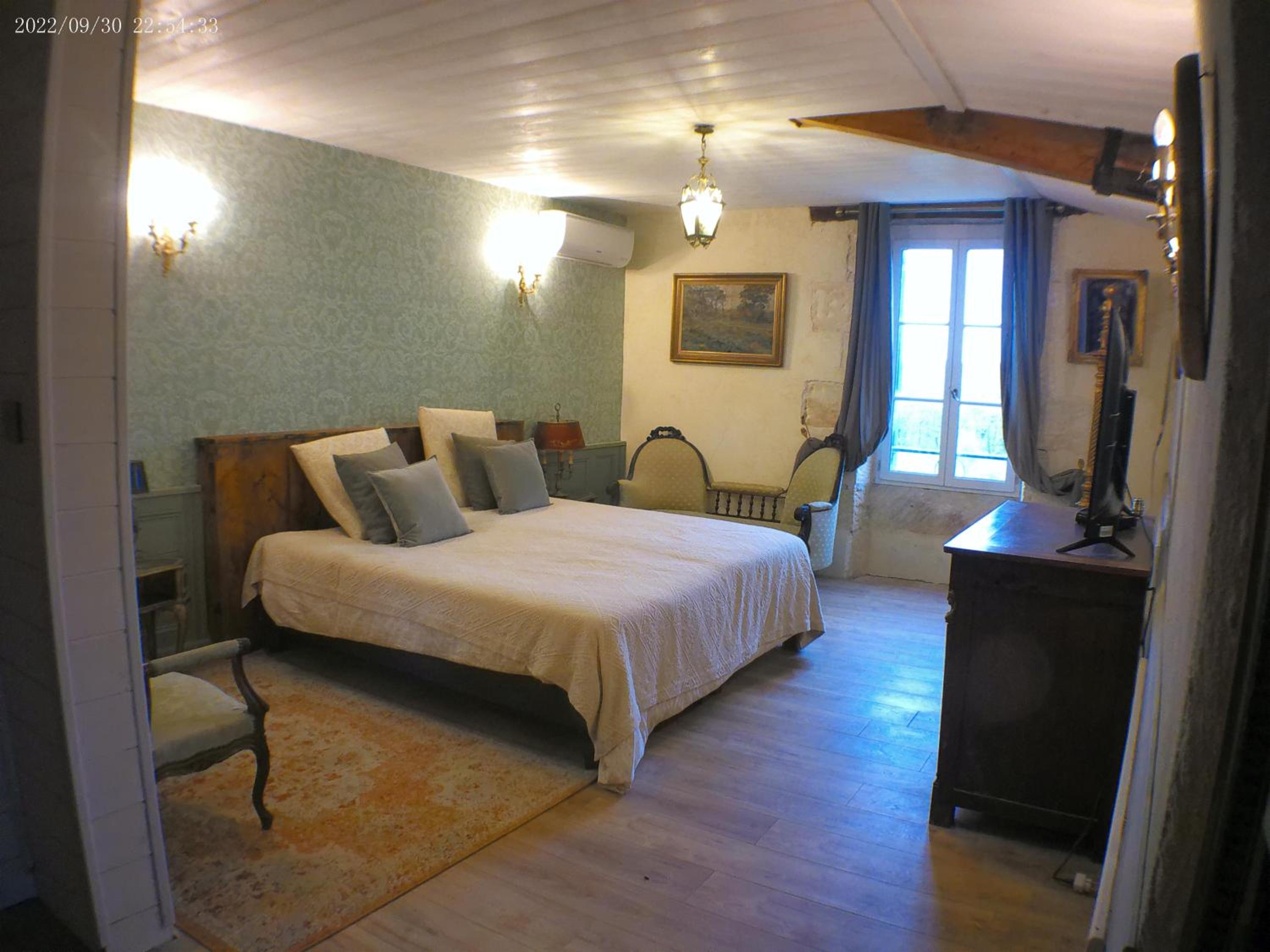 Standard Double Suite photo 3