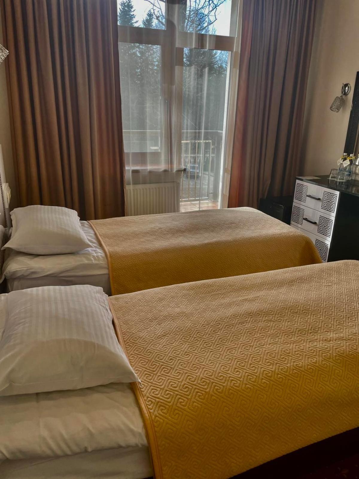 Standard Twin Room photo 2