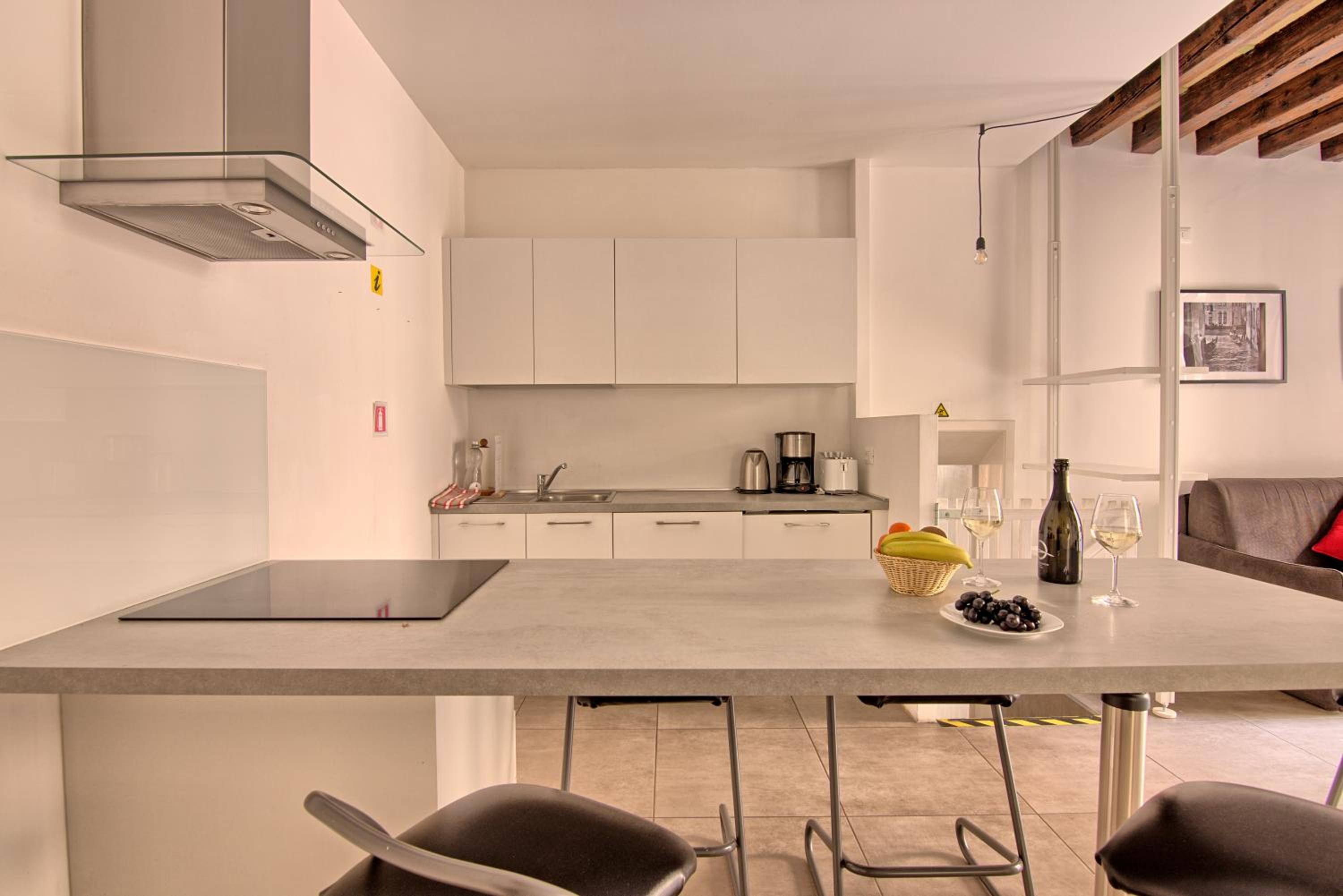 Two-Bedroom Apartment - Calle del Mondo Novo photo 2