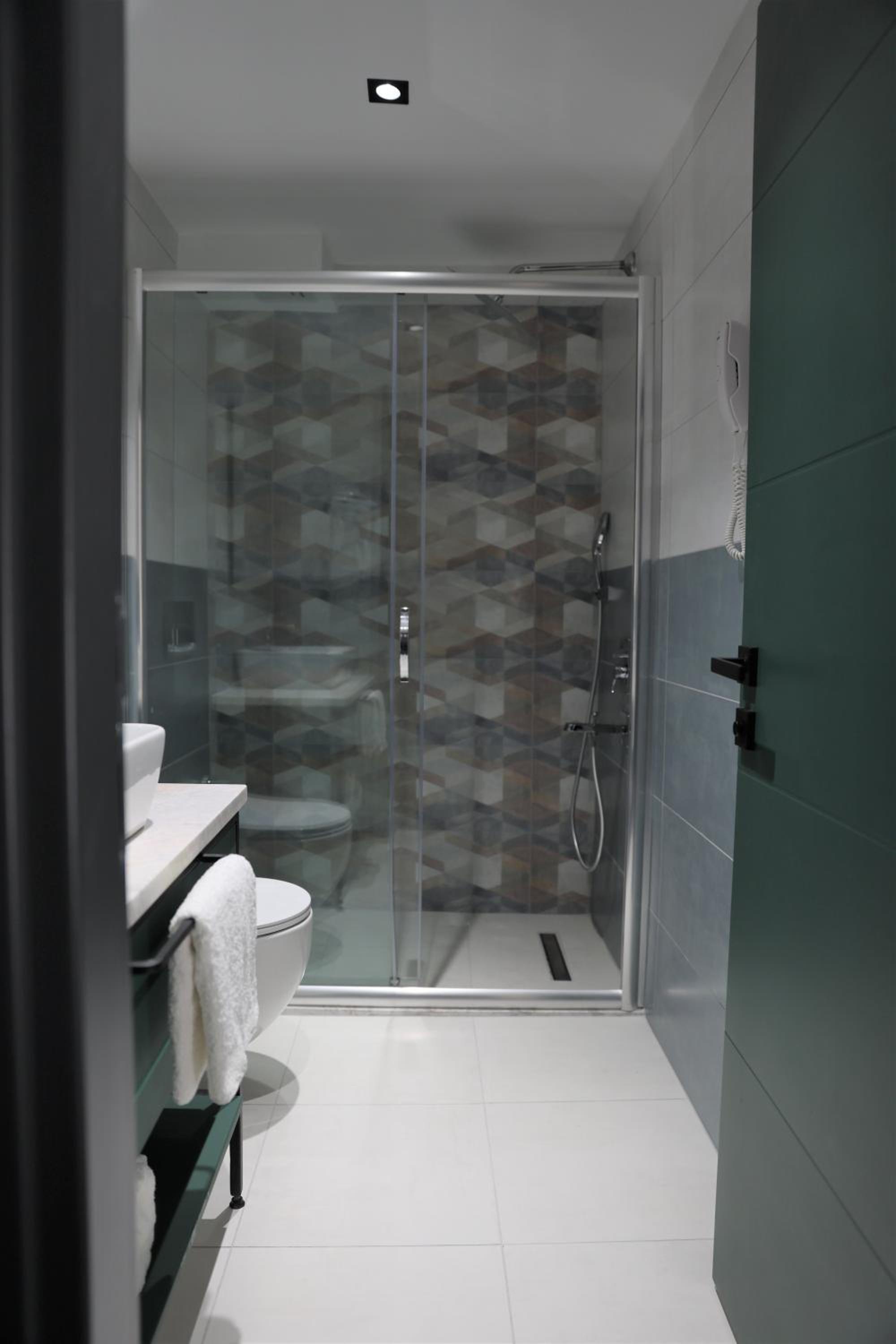 Standard Triple Room - Photo 7