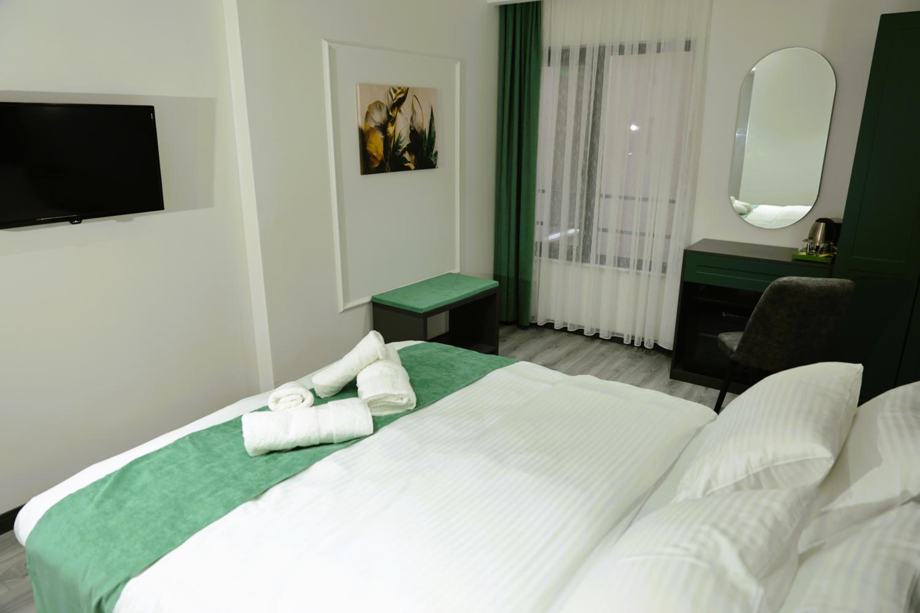 Standard Double Room - Photo 7