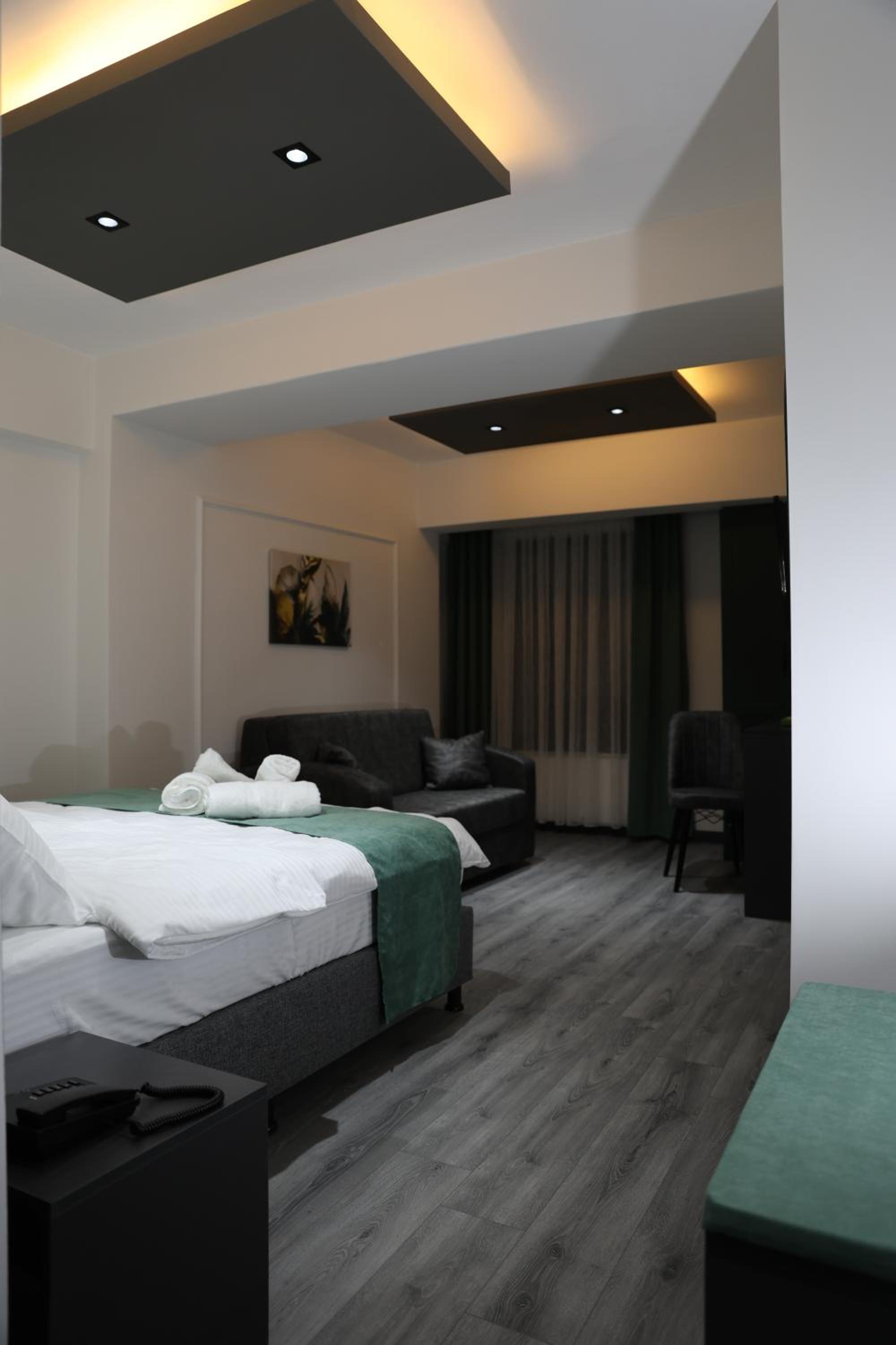 Standard Triple Room - Photo 1
