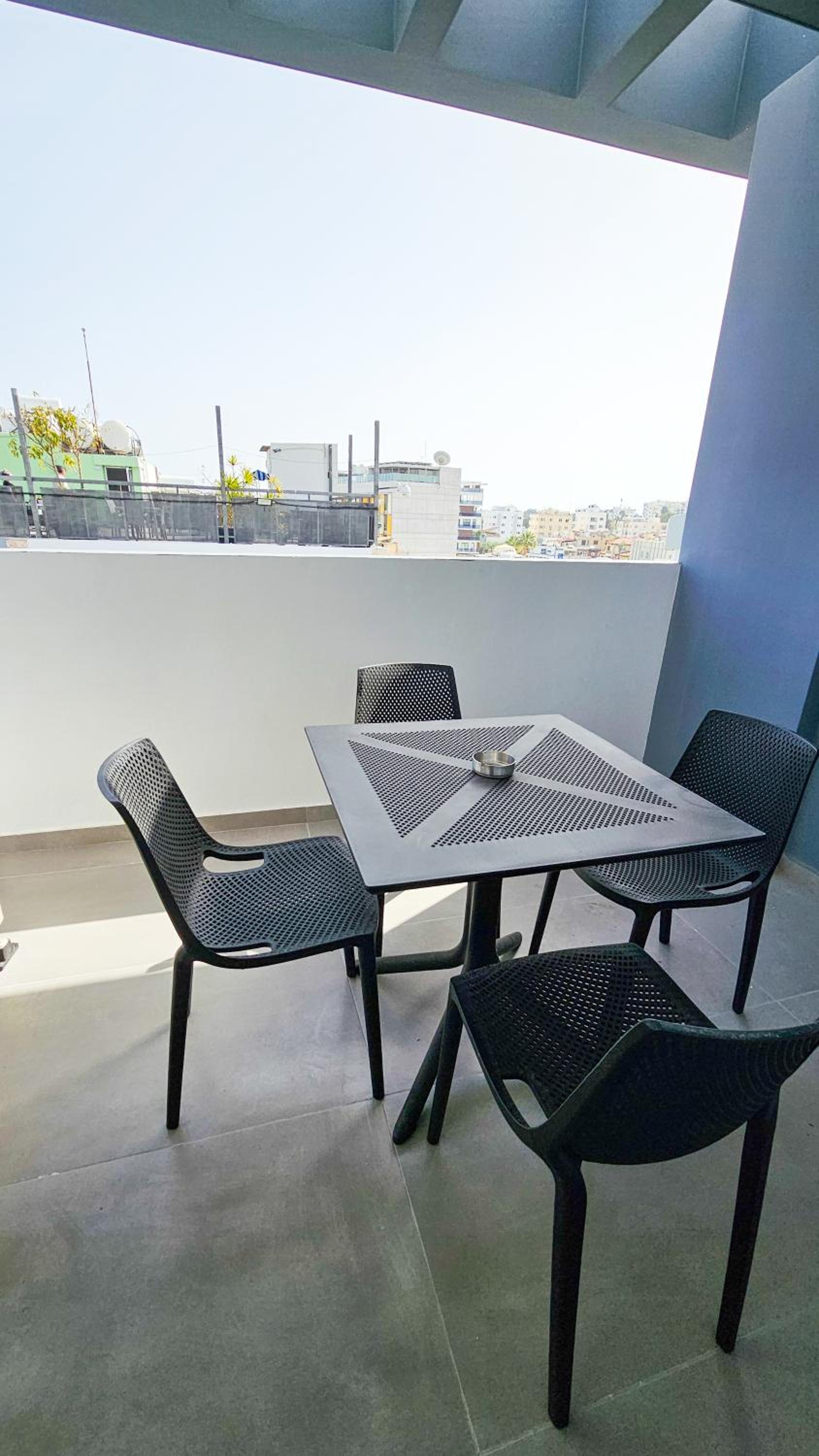 Apartment with Balcony photo 2