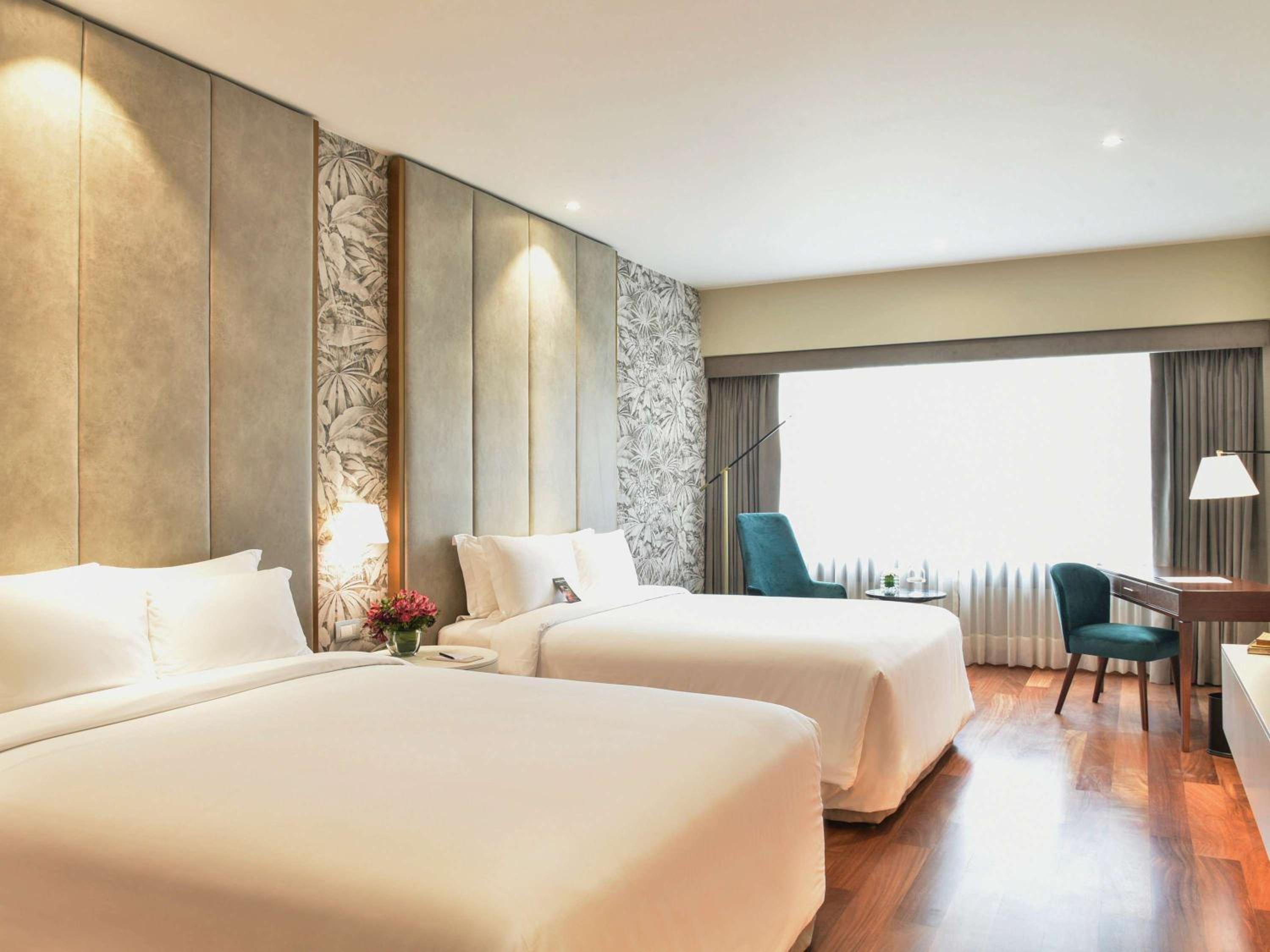 Deluxe Double Room with Two Double Beds - Photo 4