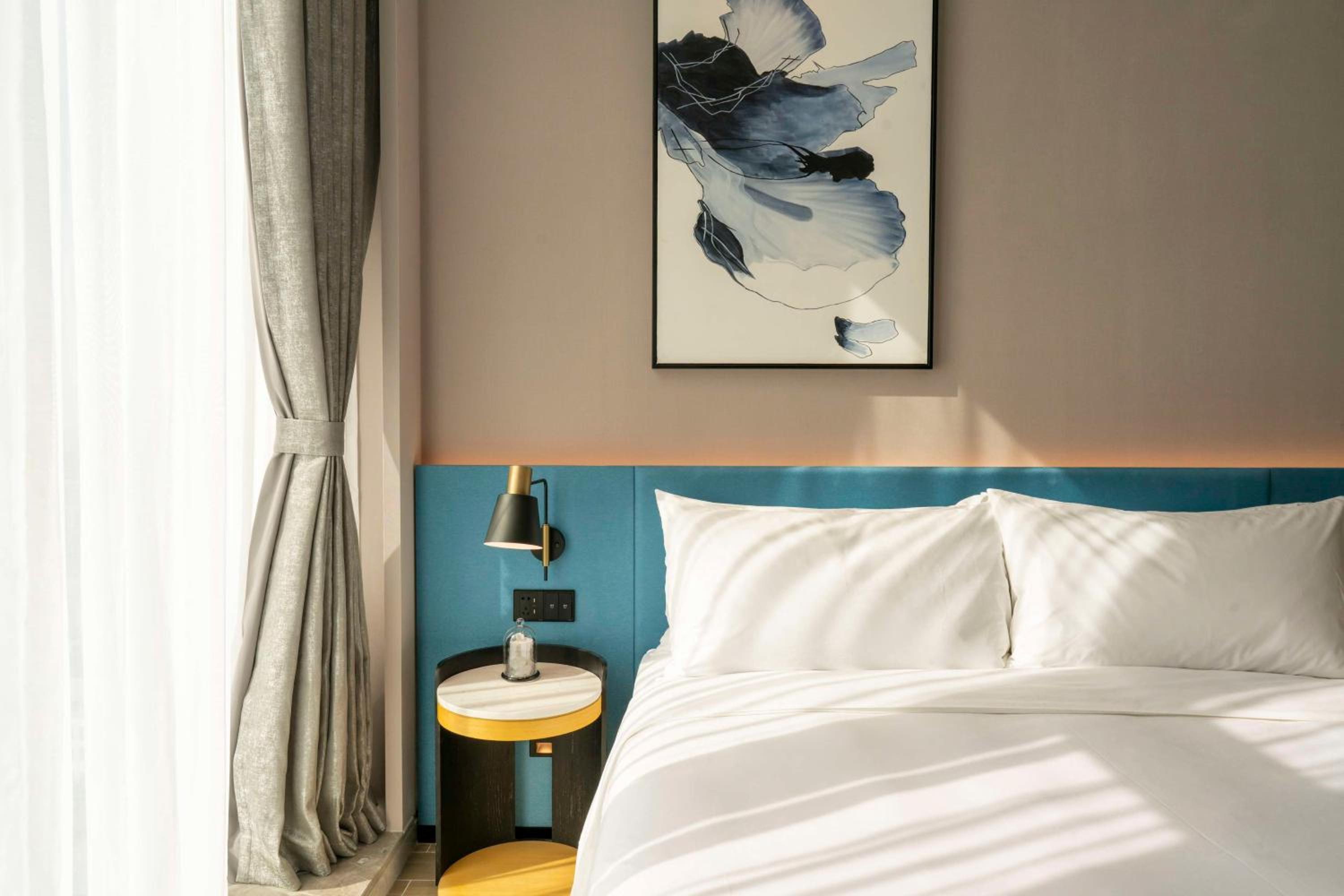 King Guest Room - Photo 3