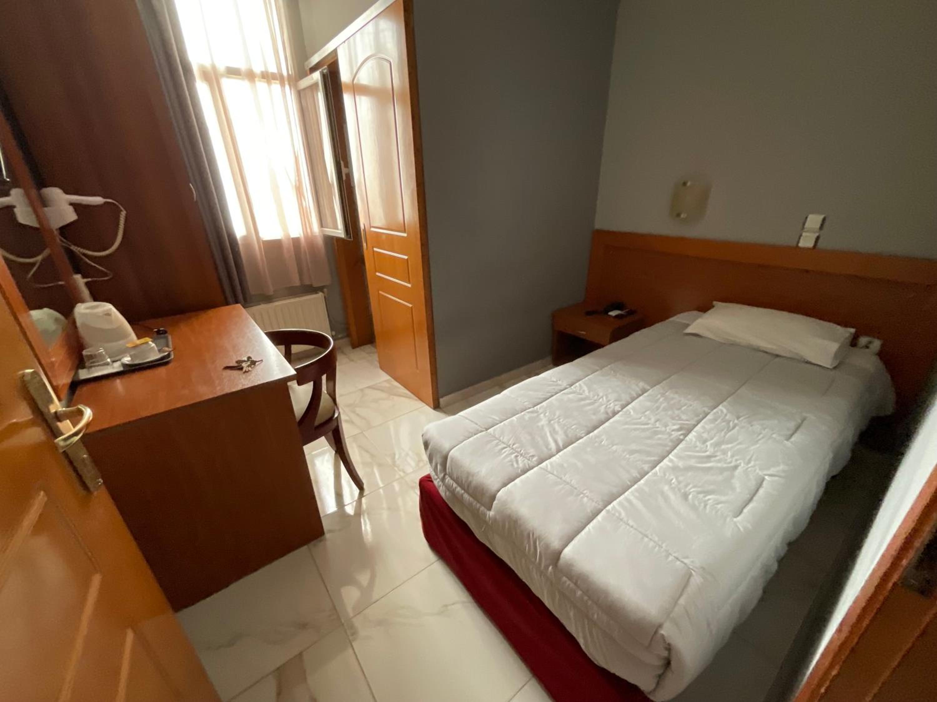 Single Room photo 1