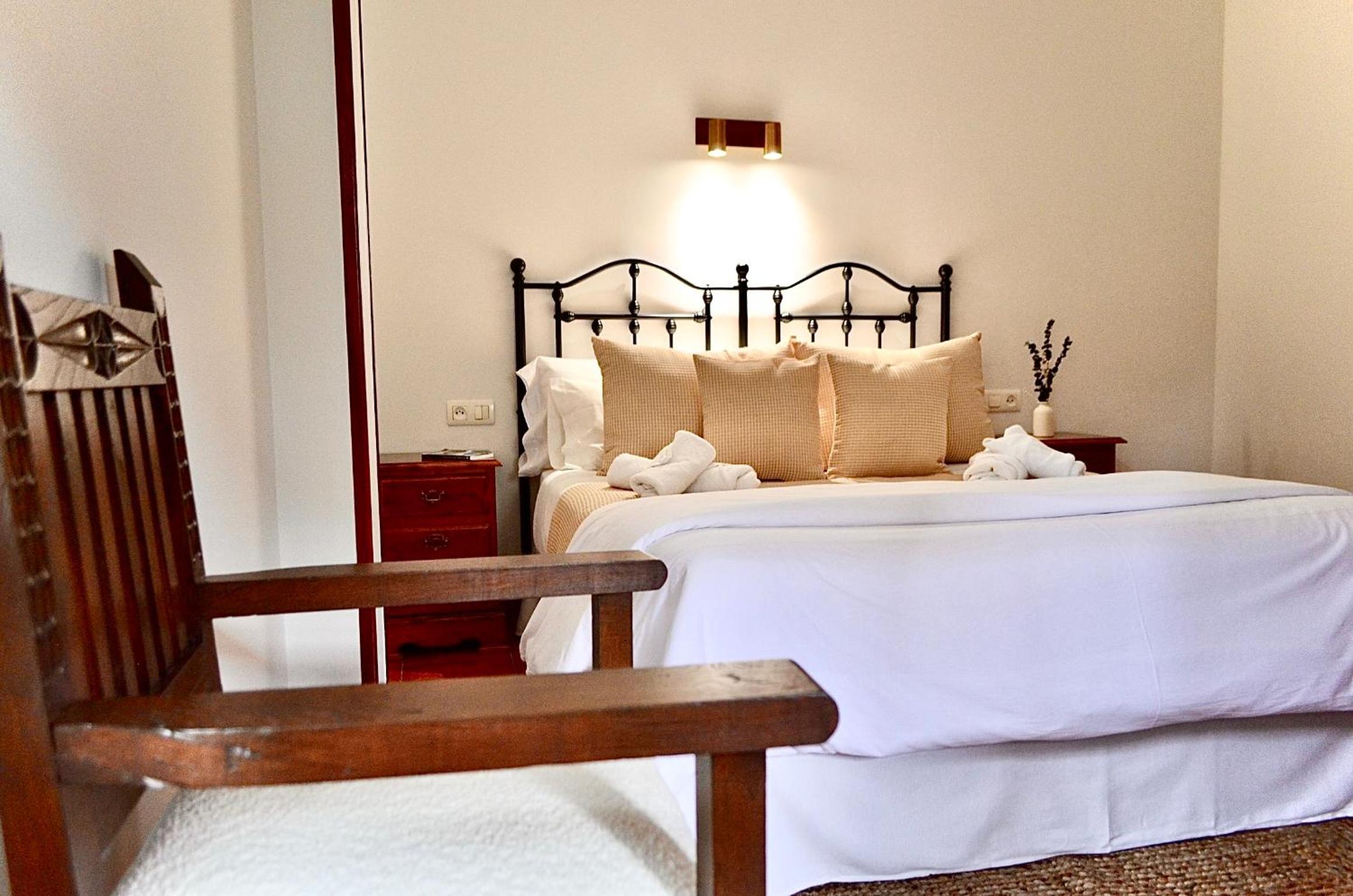 Double or Twin Room photo 3