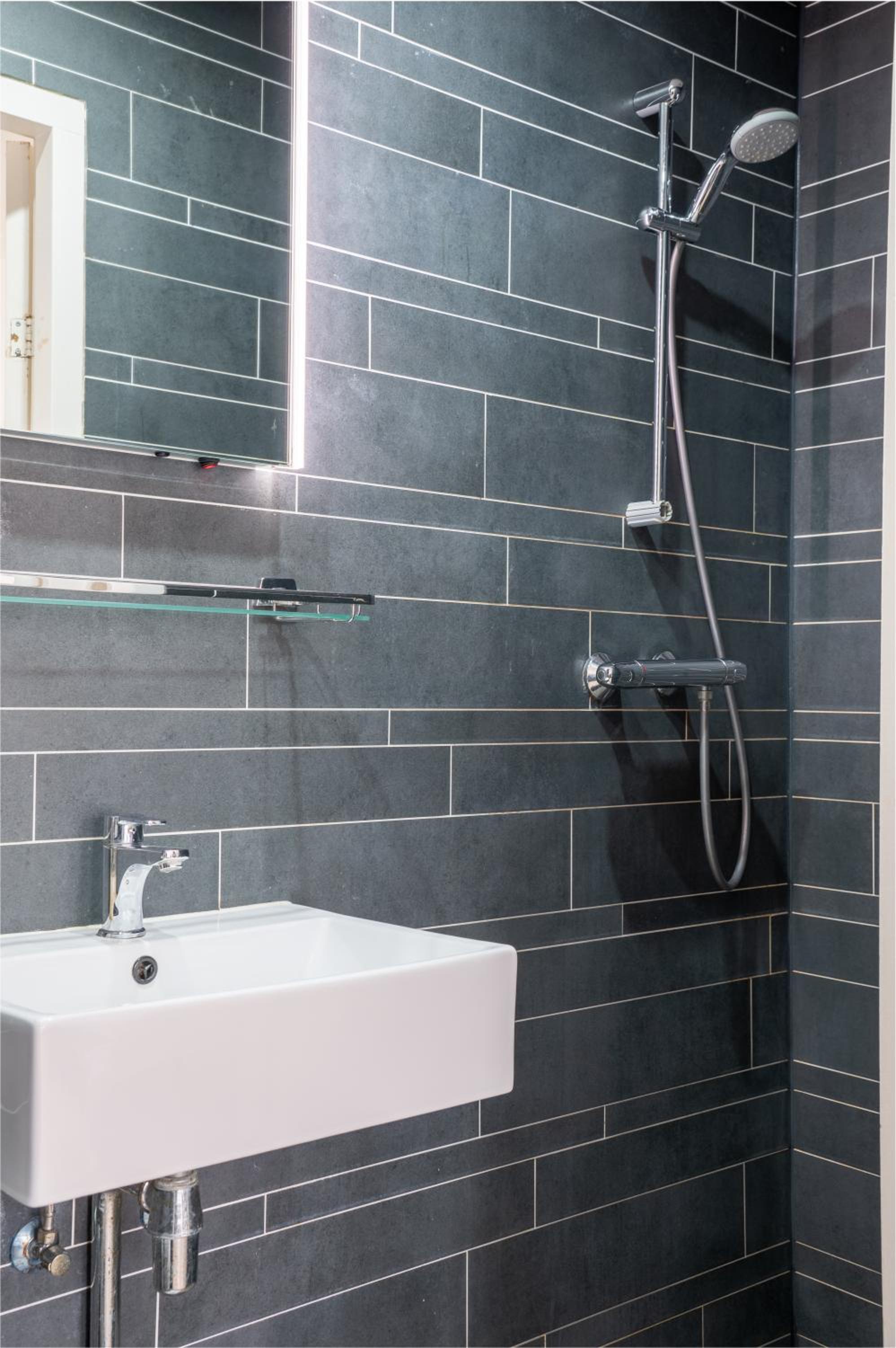 Standard Quadruple Room with Private Bathroom