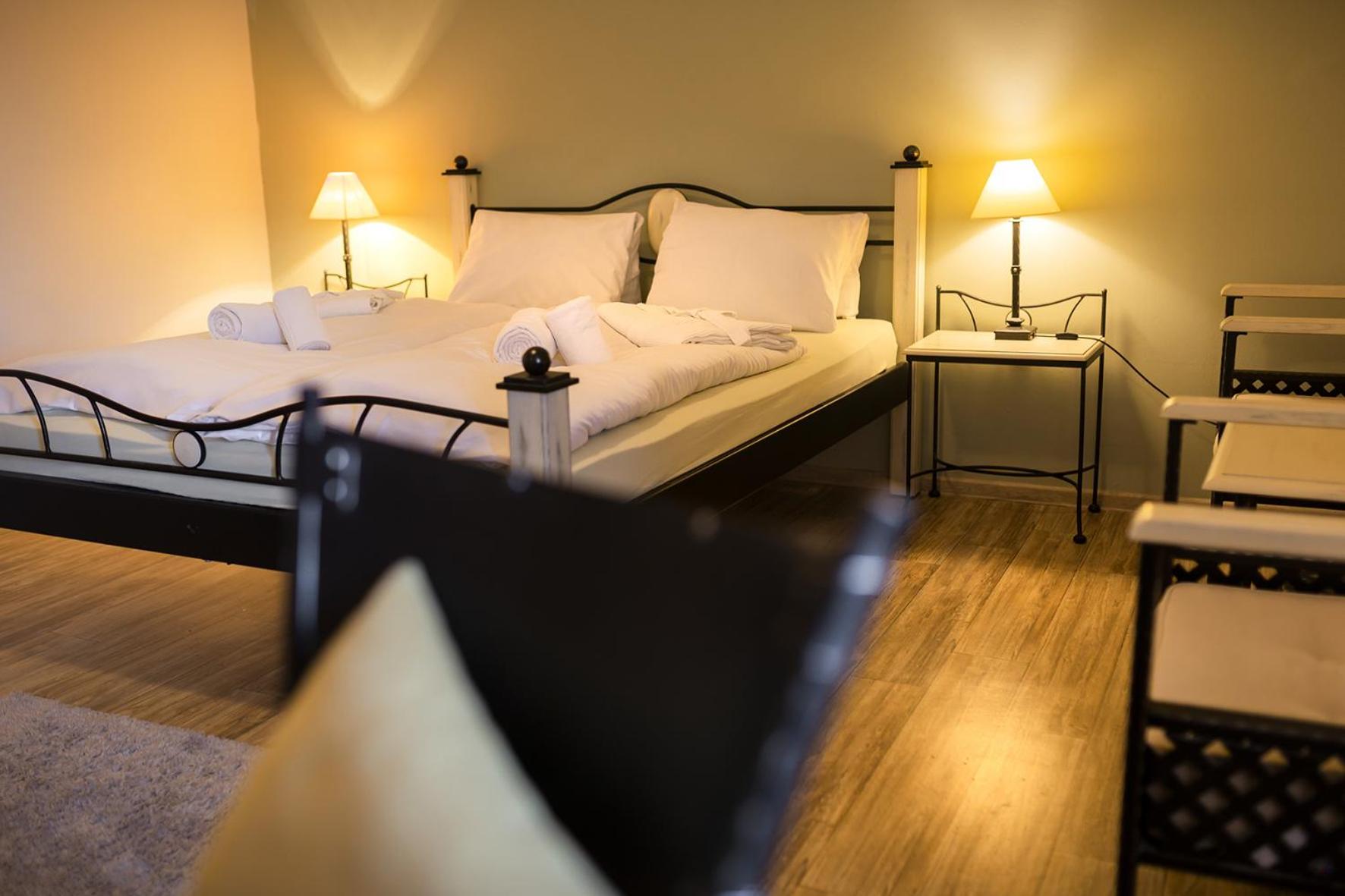 Double or Twin Room with Shower photo 2