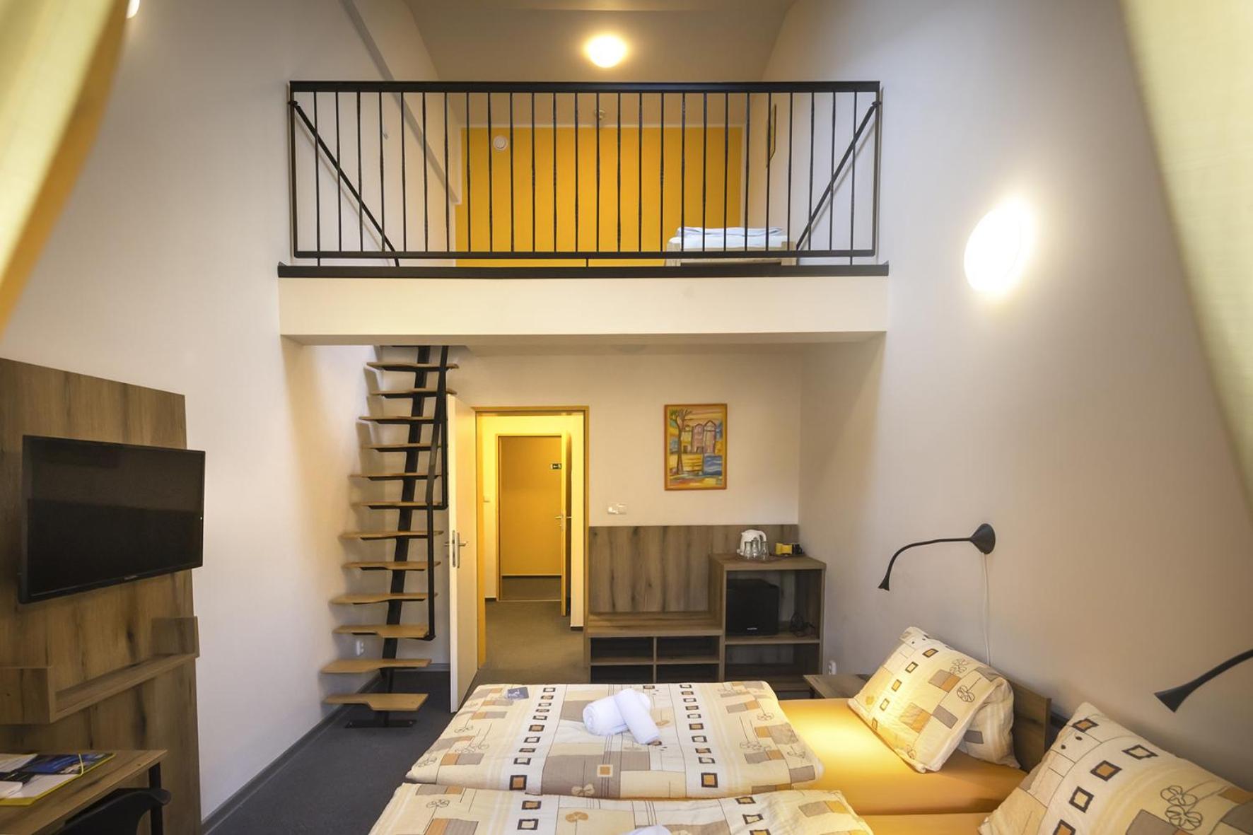 Superior Triple Room photo 2