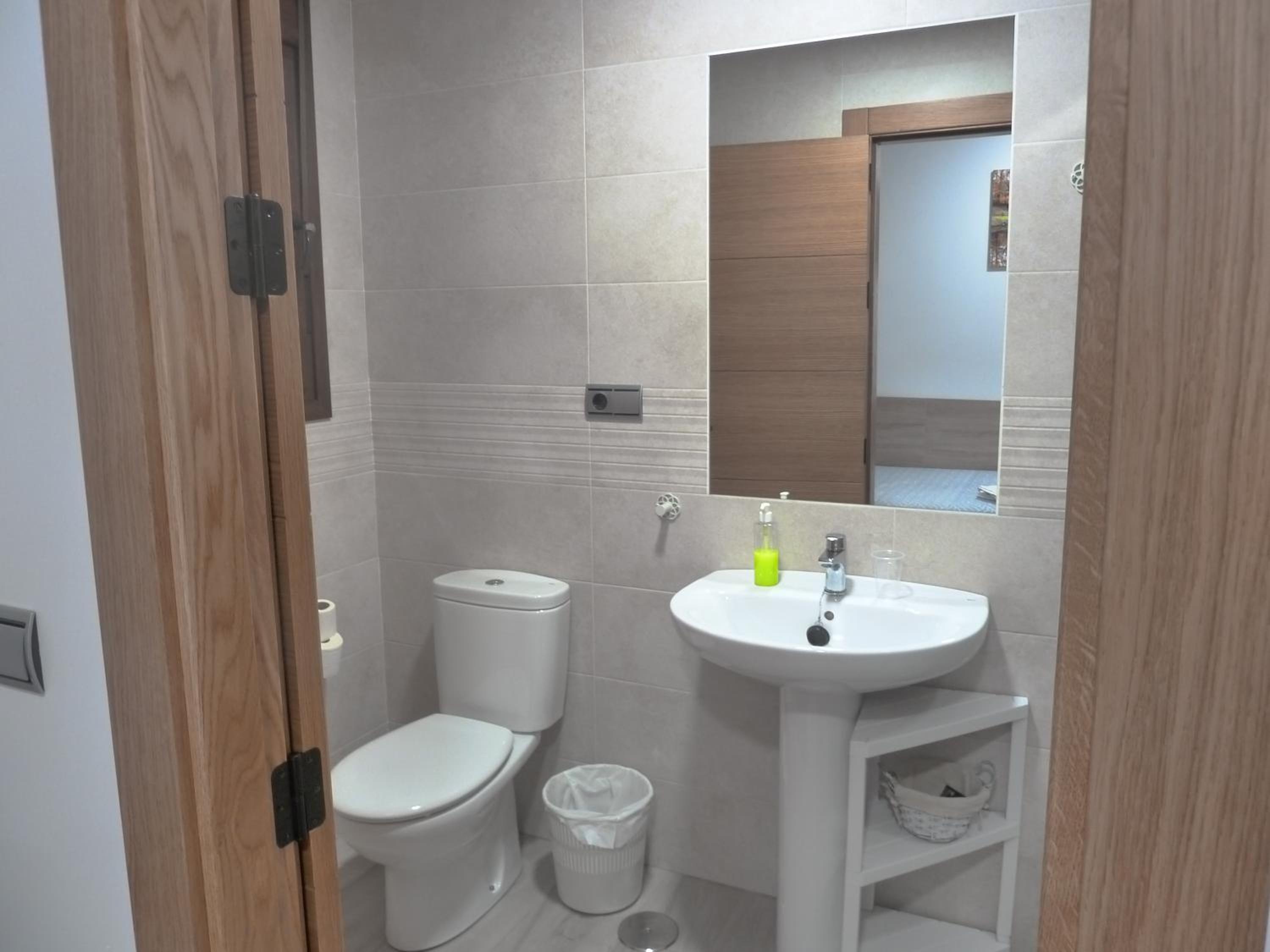Single Room photo 2