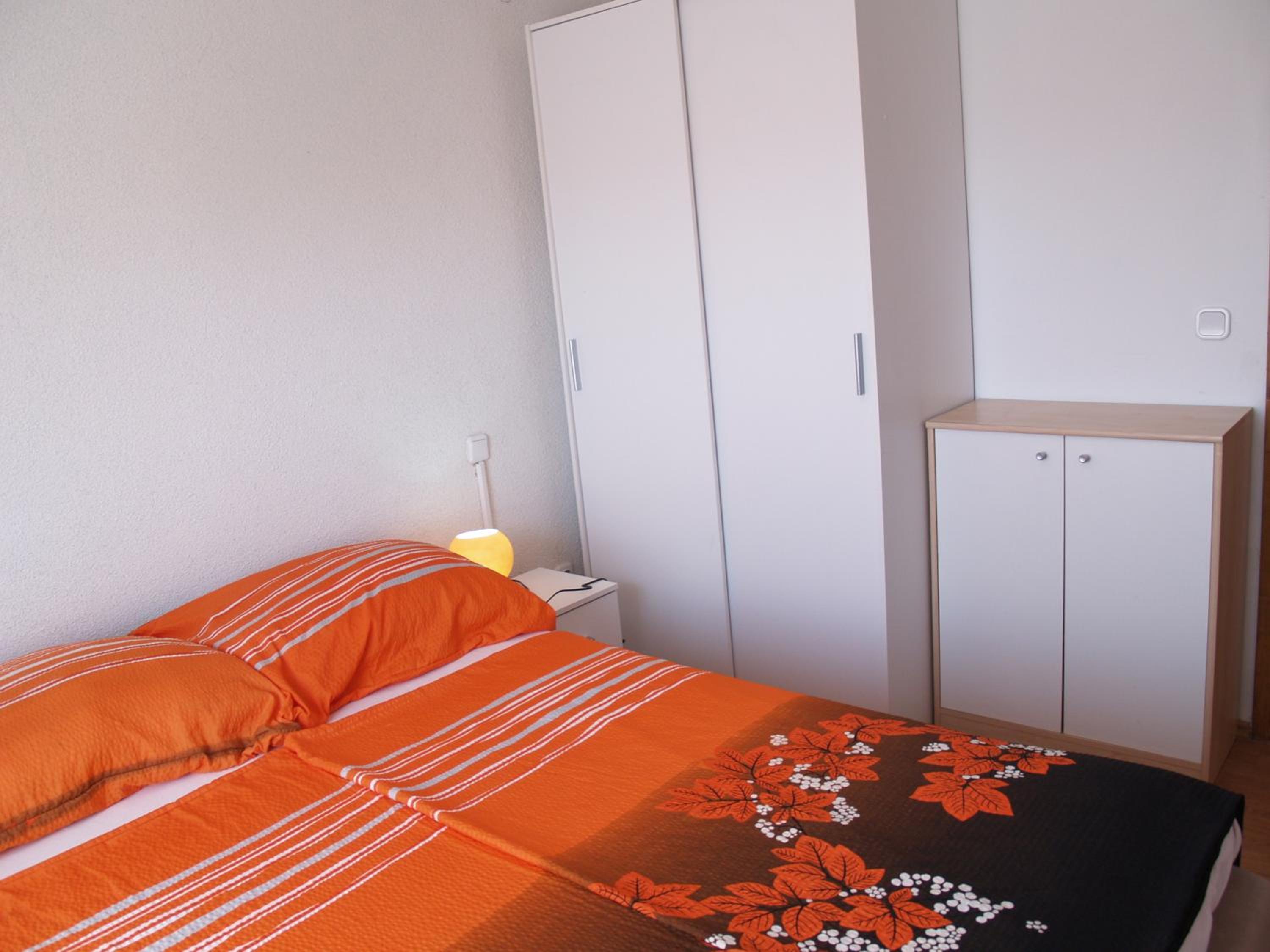 One-Bedroom Apartment with Balcony - Photo 7