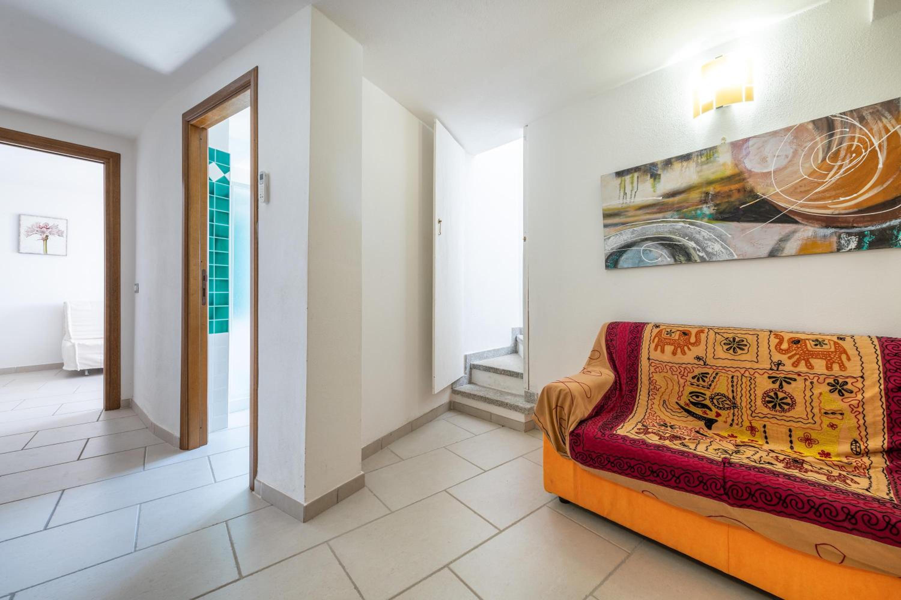 Two-Bedroom House photo 3