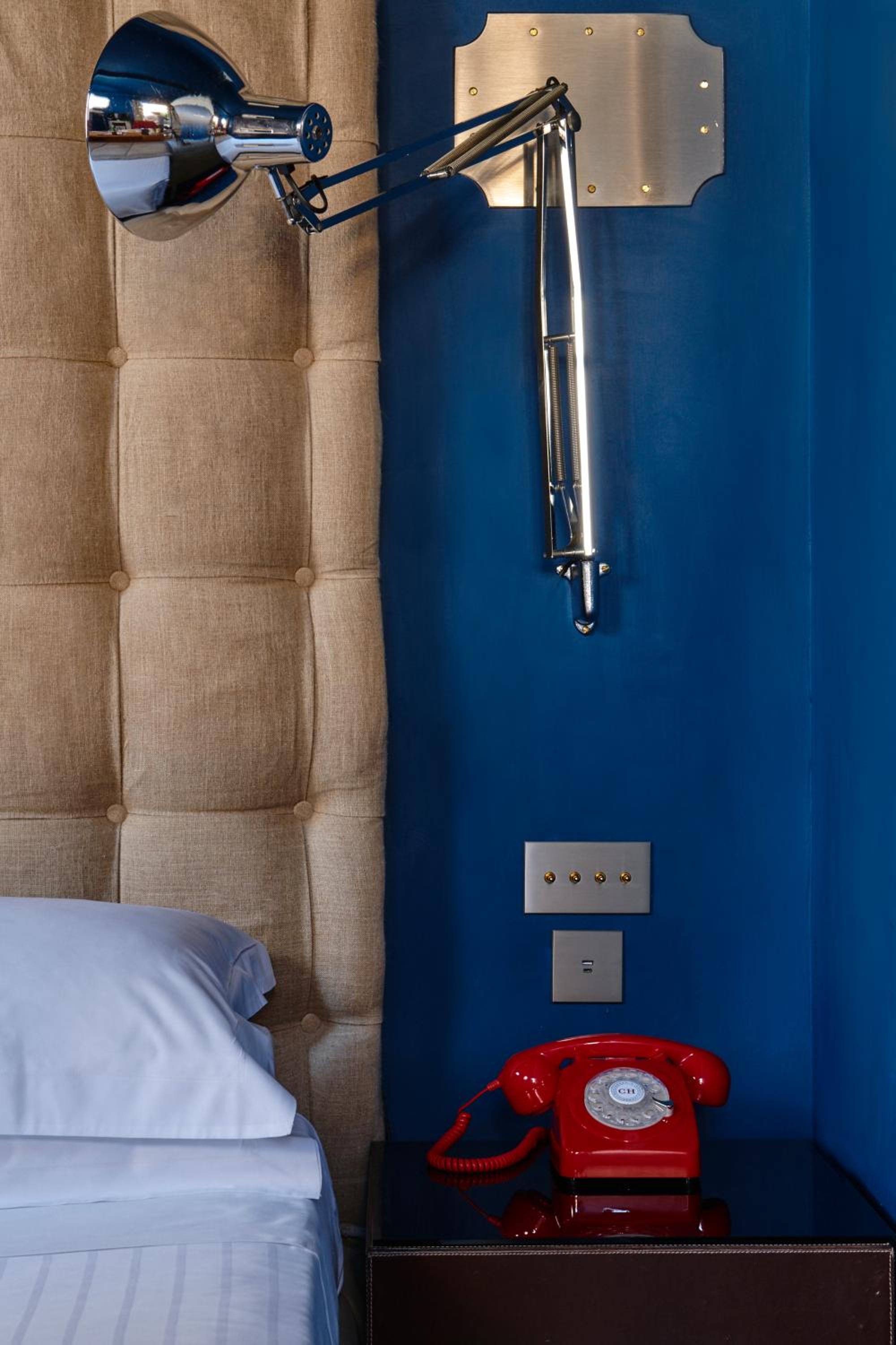 Deluxe Double Room with Terrace photo 2