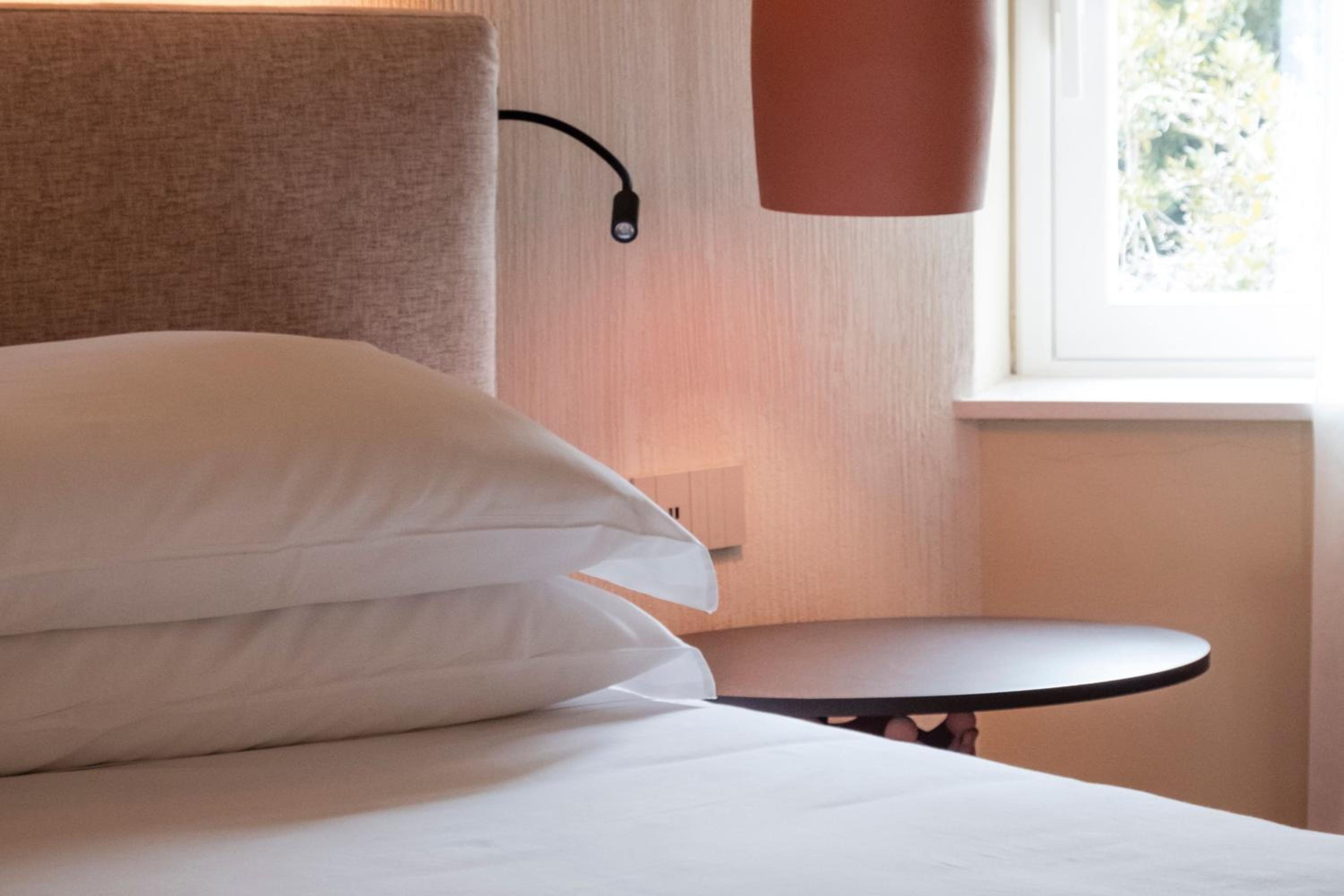 Superior King Room With Sea View thumbnail 5