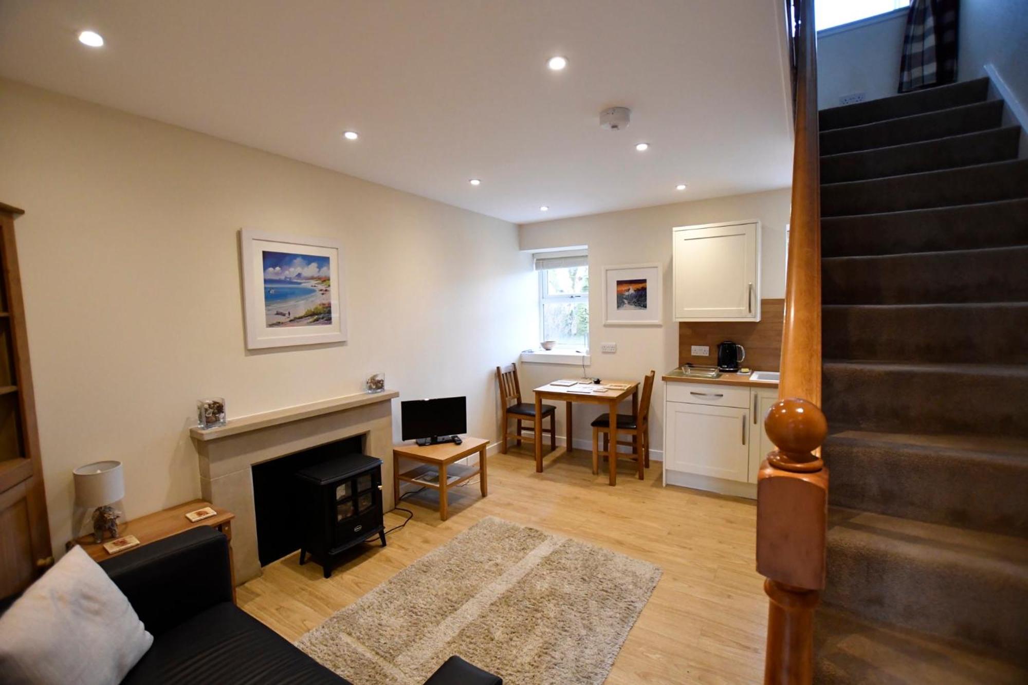 One-Bedroom House photo 1
