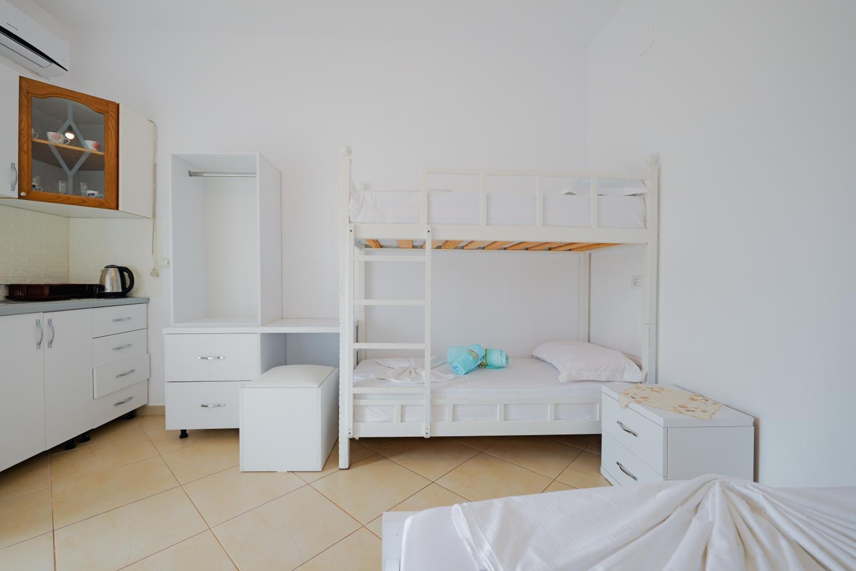 Quadruple Room photo 3