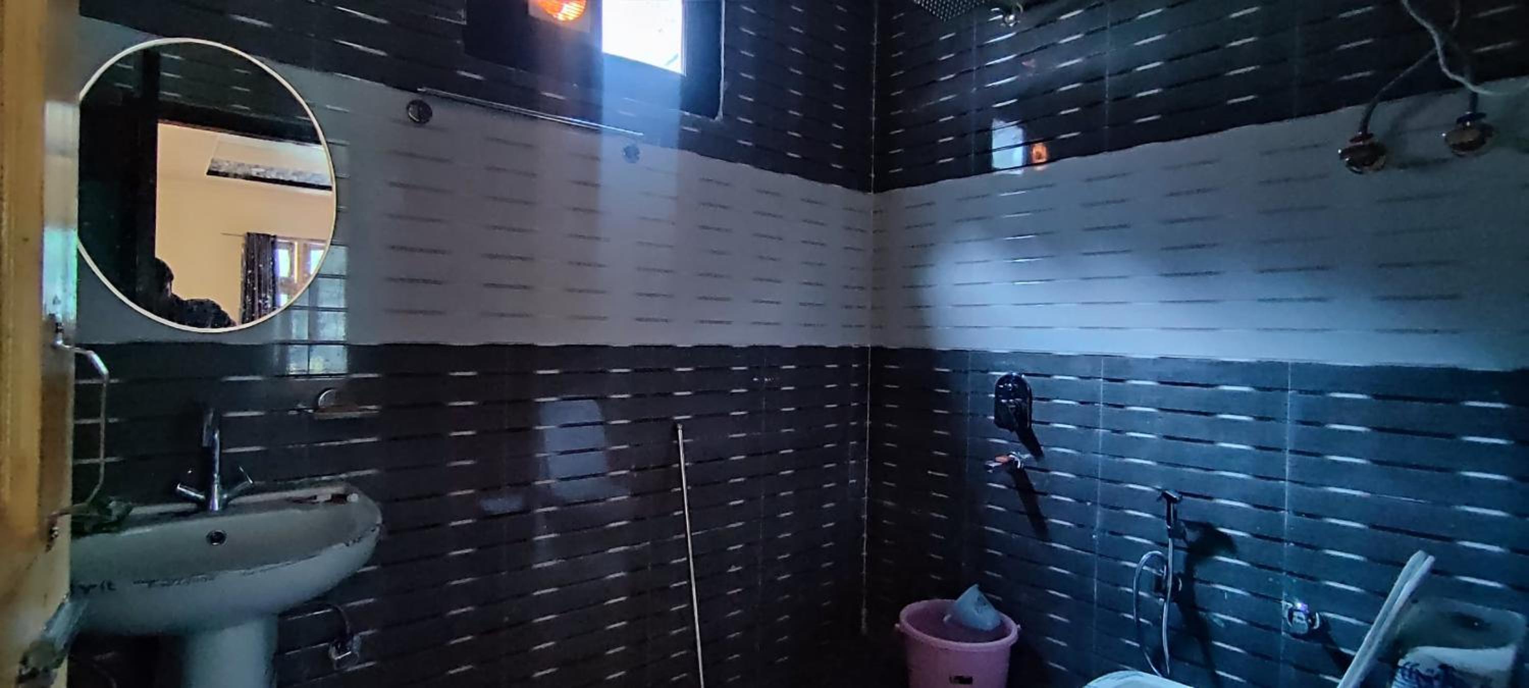 Double Room with Private Bathroom photo 2