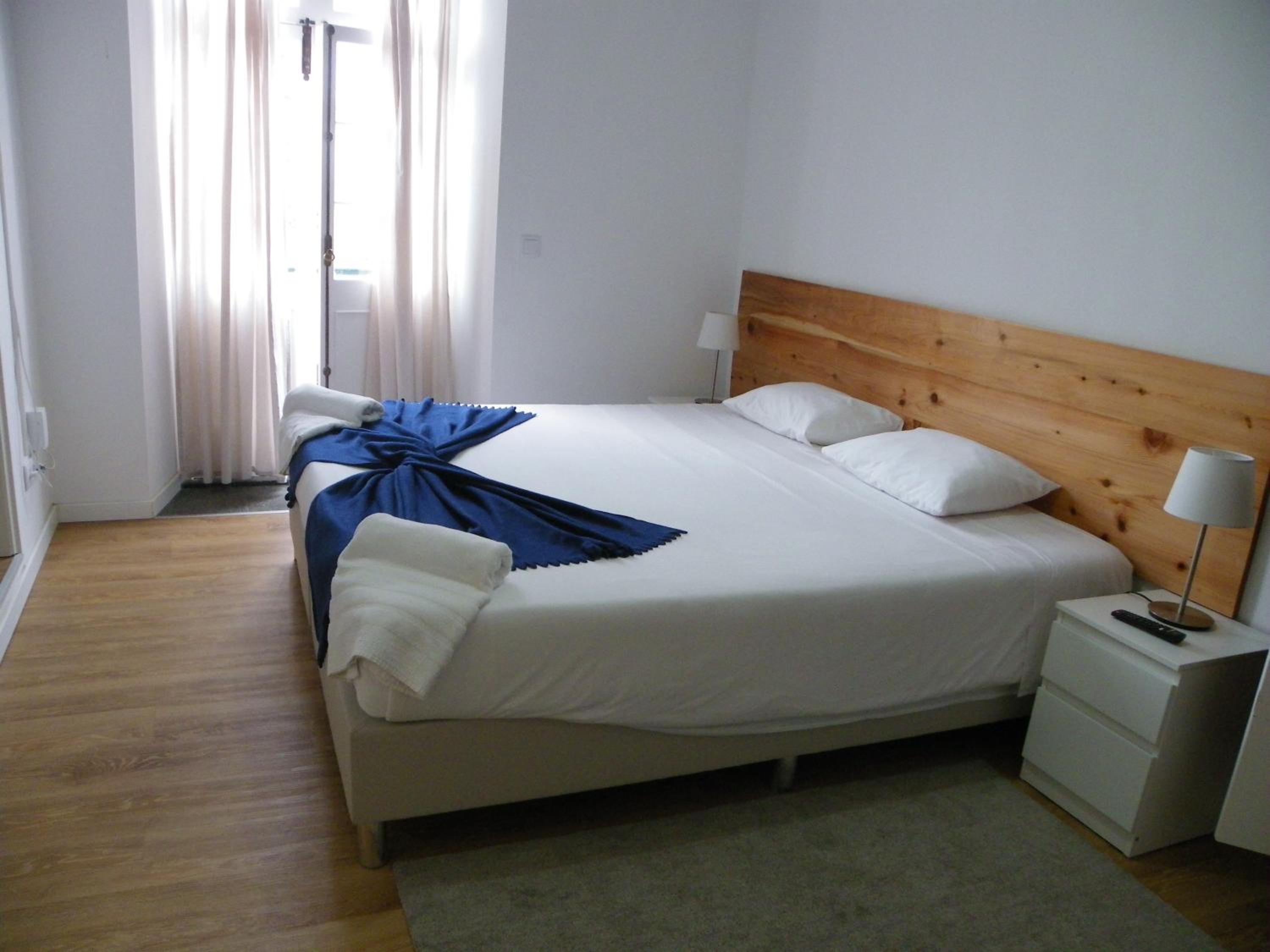 Standard Double or Twin Room with Balcony - Photo 3