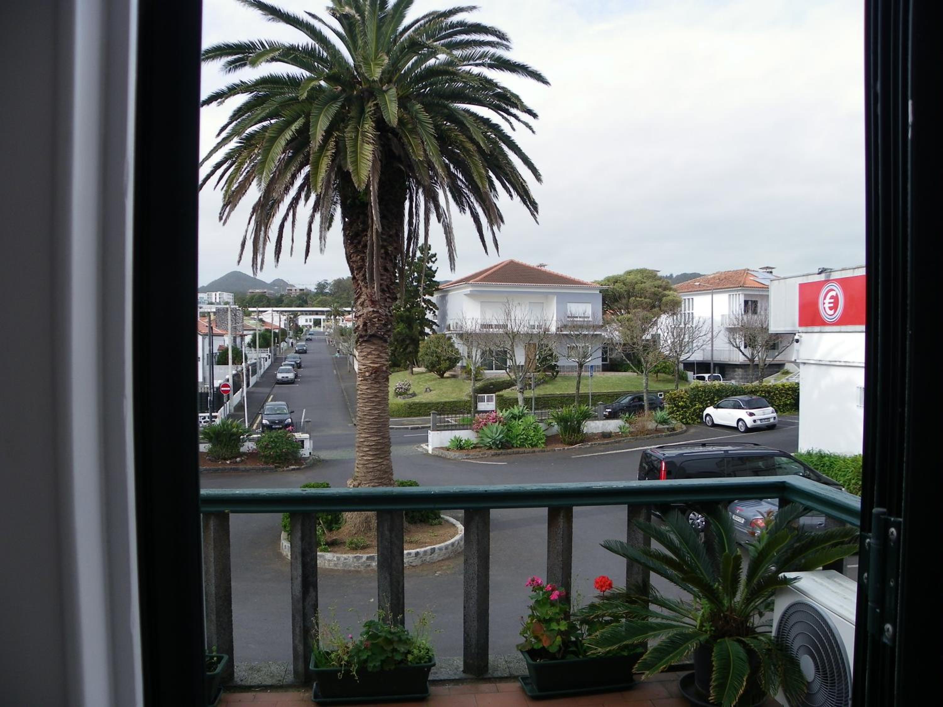 Standard Double or Twin Room with Balcony - Photo 2