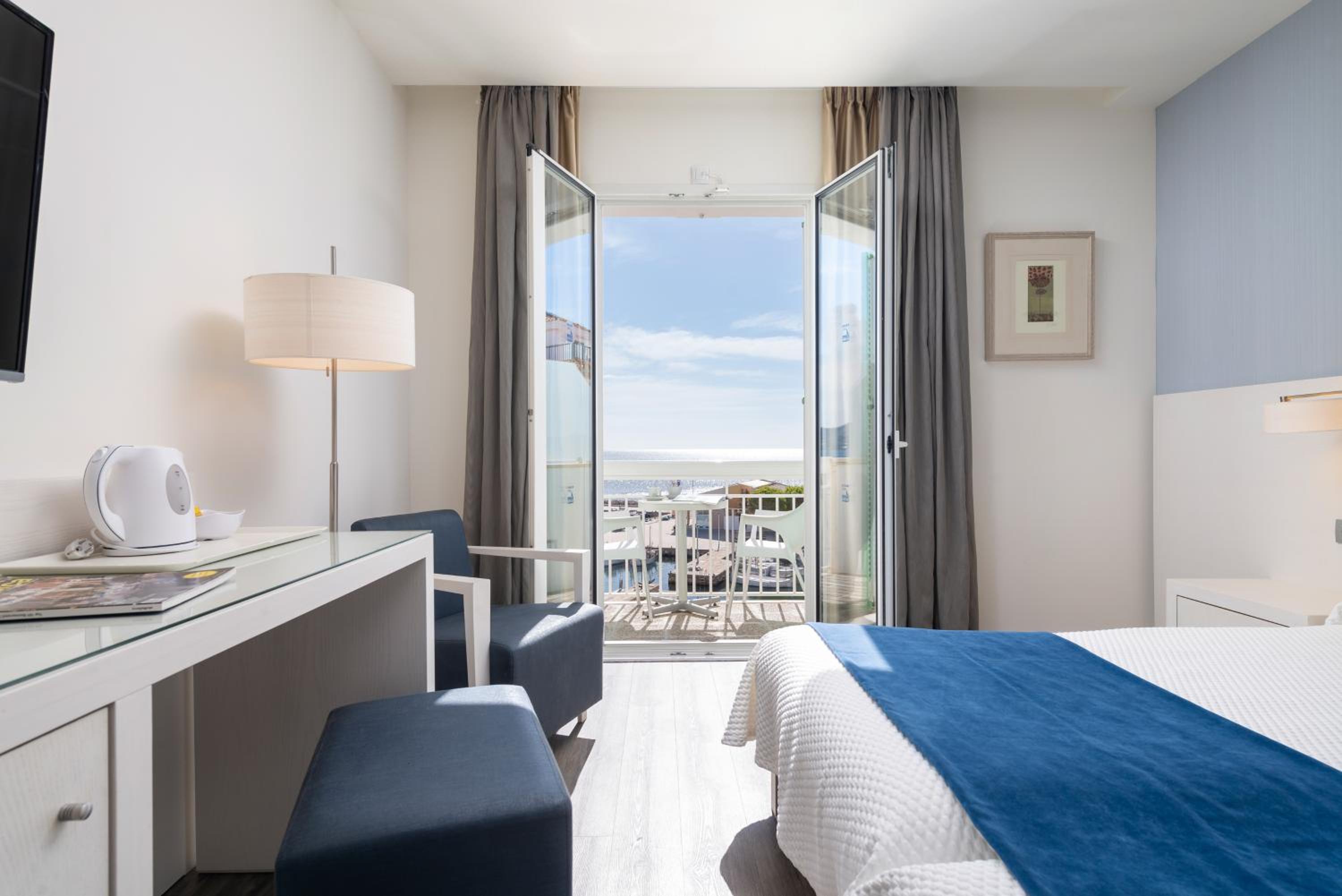 Habitación Doble Superior con Vista al Mar Habitación Doble Superior con Vista al Mar