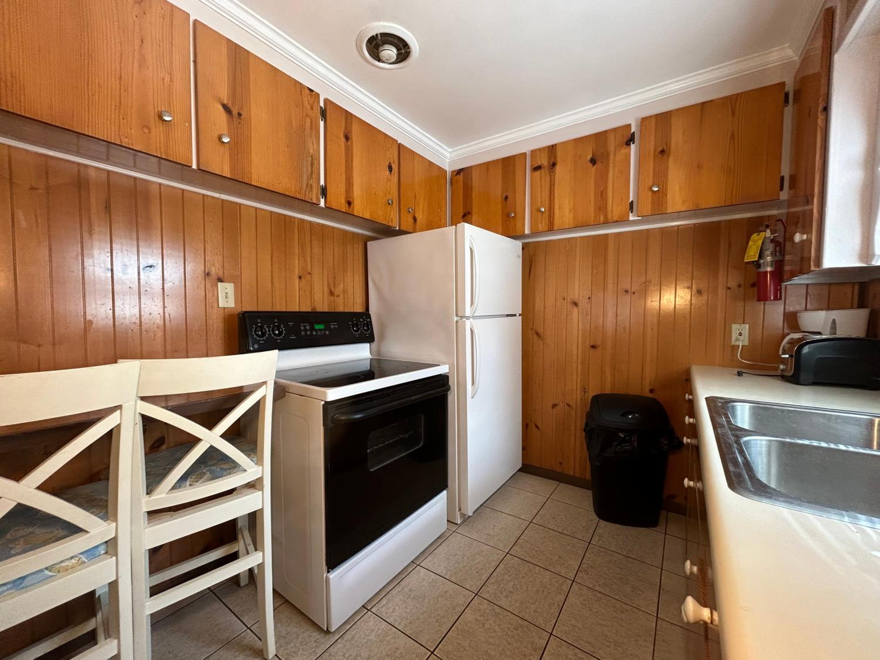 Two Bedroom, Two Bathroom Apartment, Ground Floor - Photo 4
