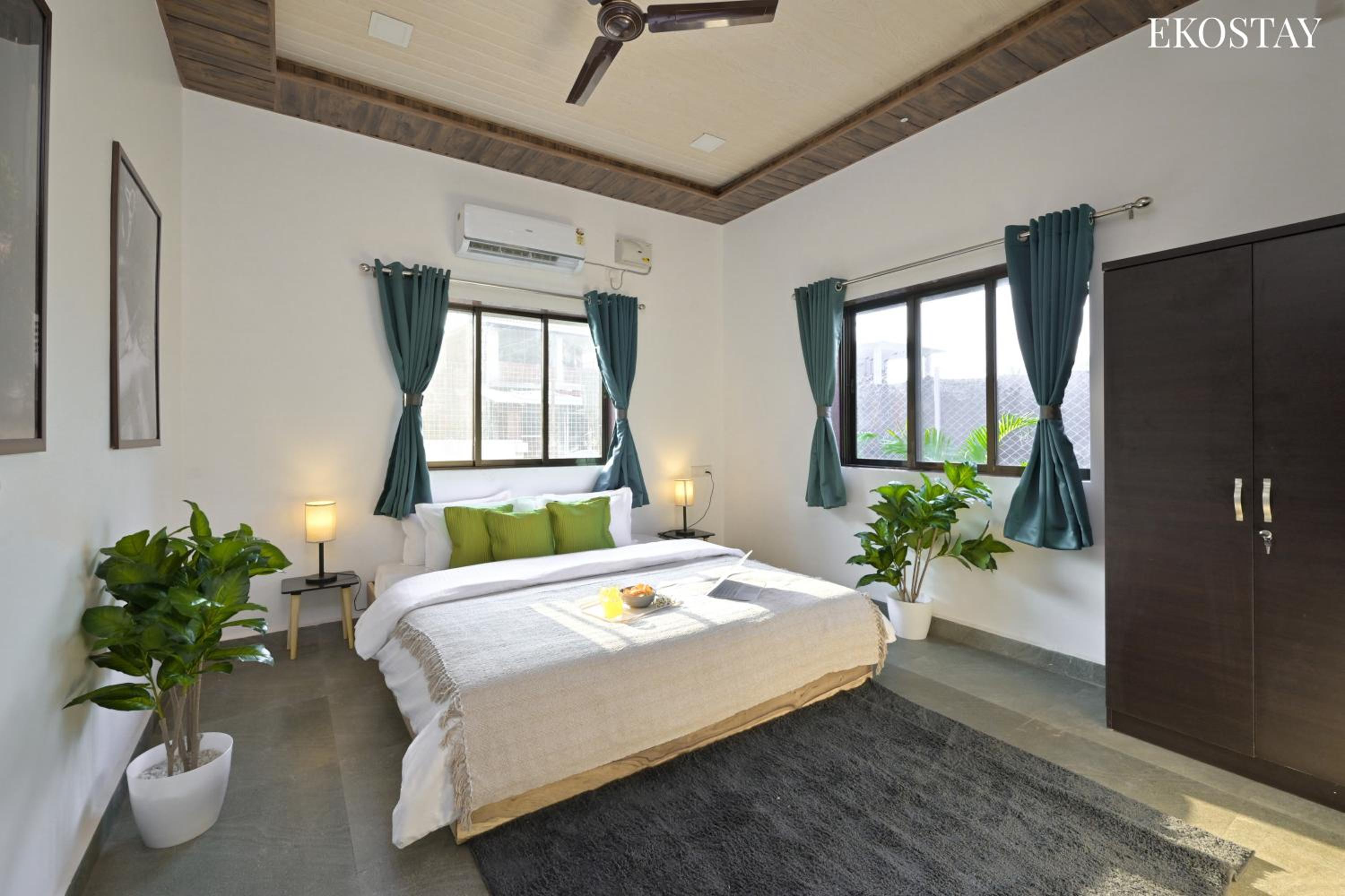 Villa with Private Pool photo 1