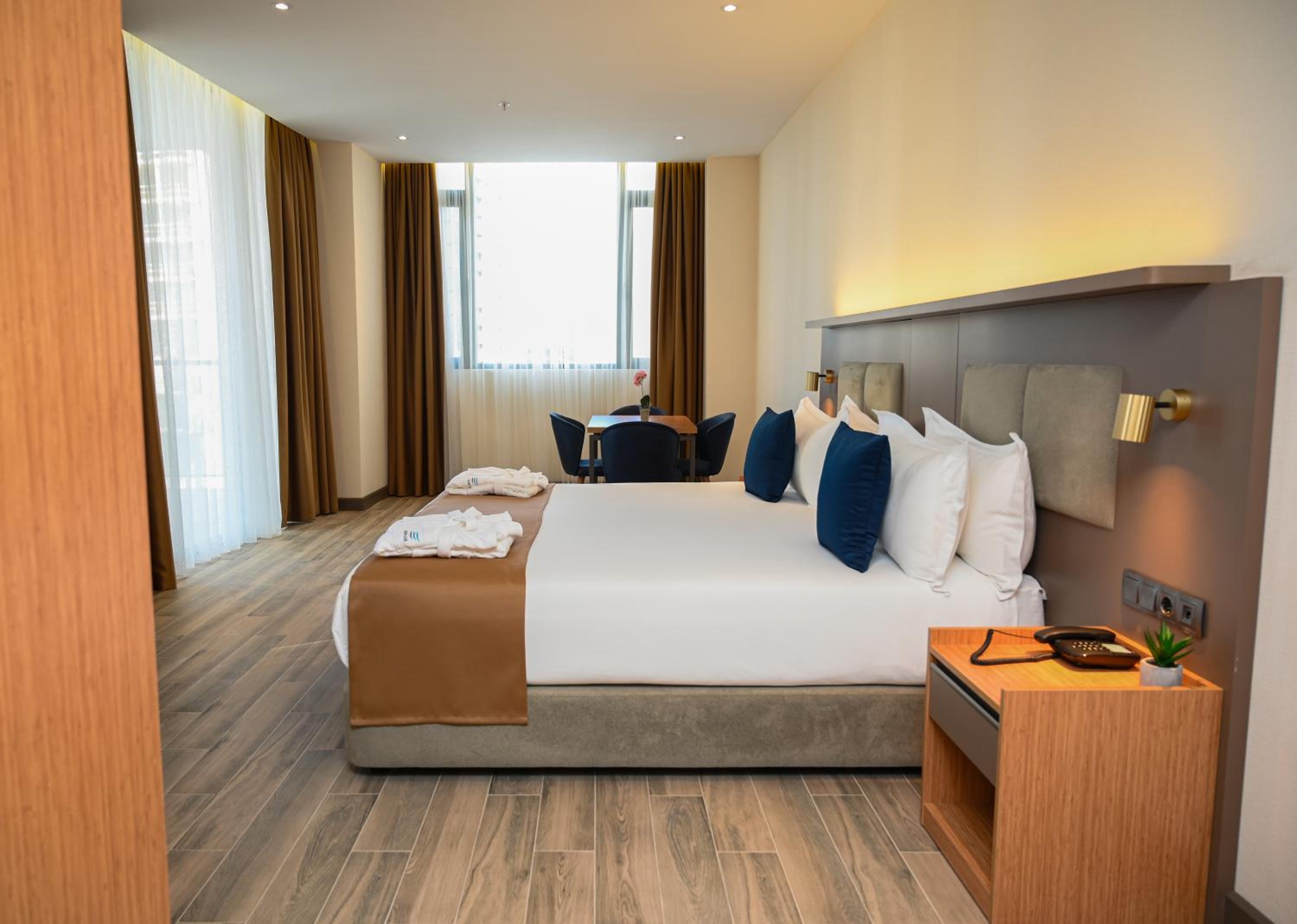 Executive Suite photo 2