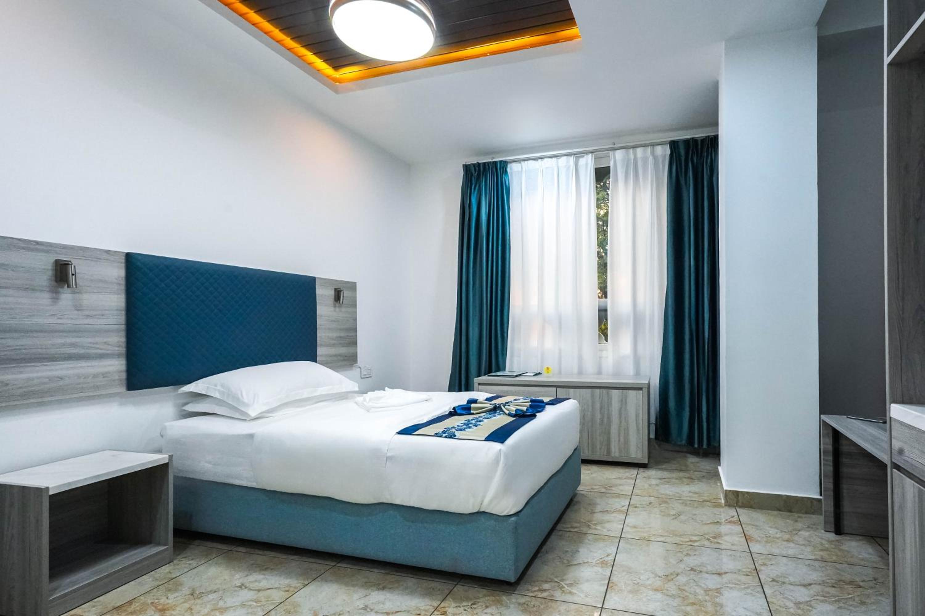 Single Room photo 2