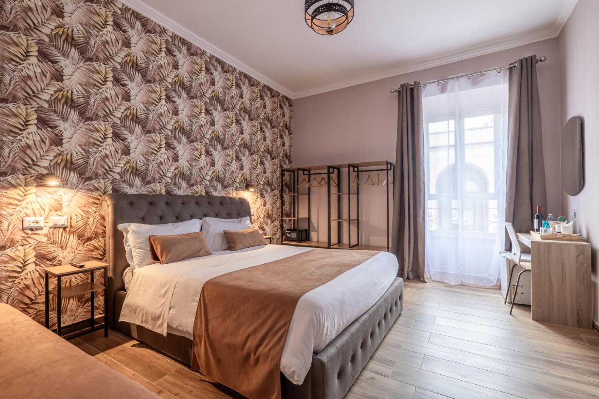 Double Room with Private Bathroom photo 1