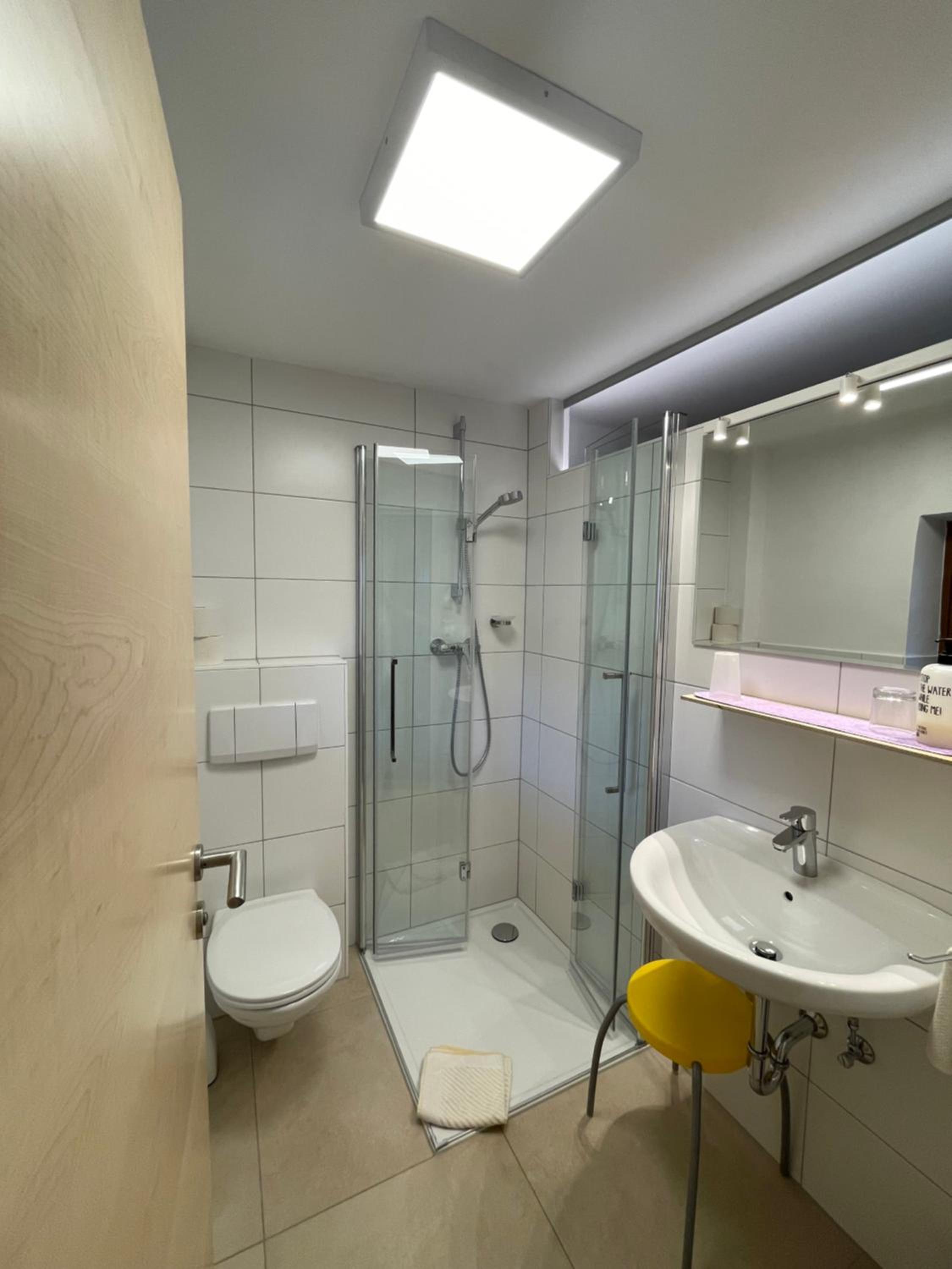 Deluxe Single Room with Balcony photo 3