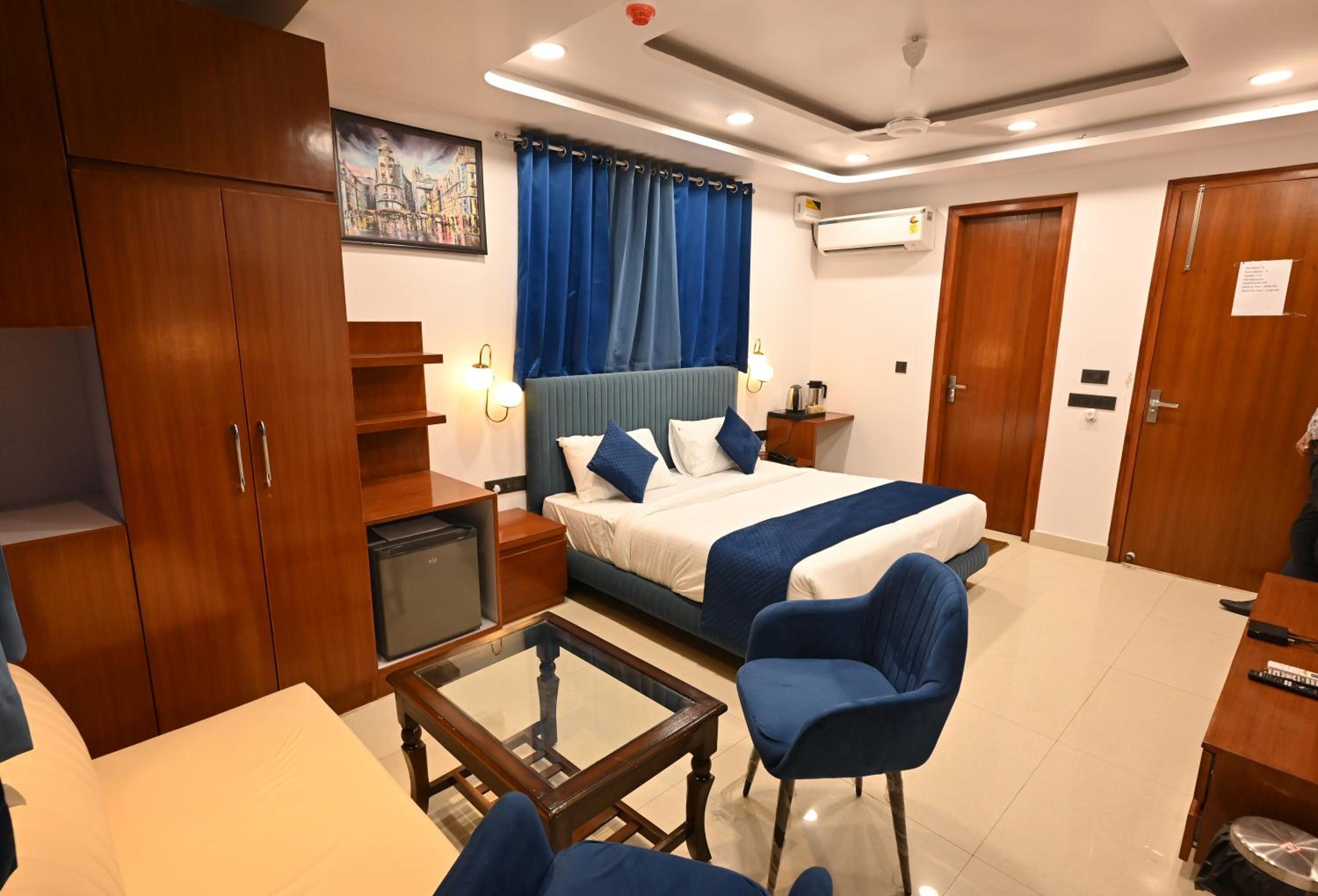 Superior King Room