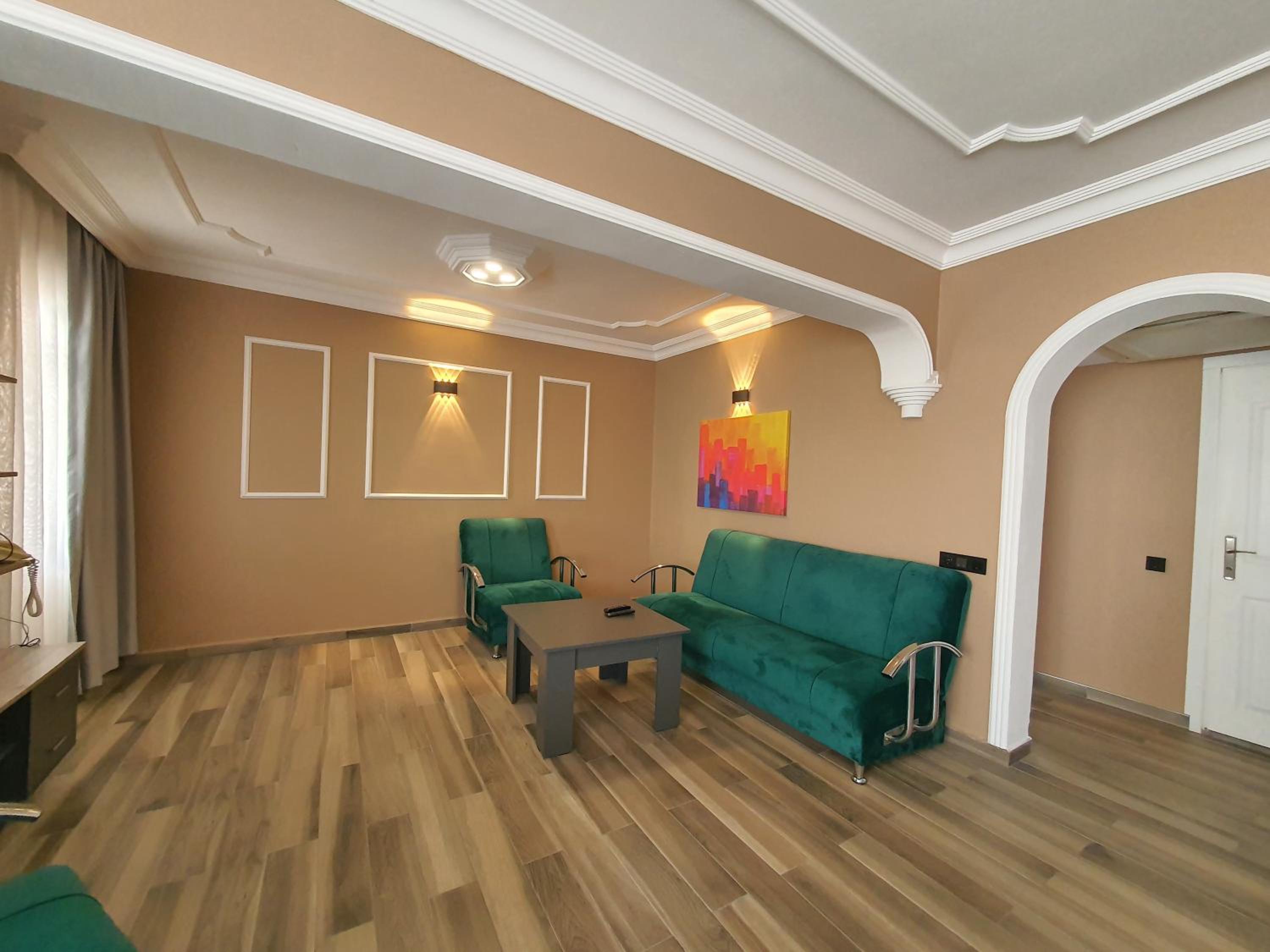 Family Room with Garden View
