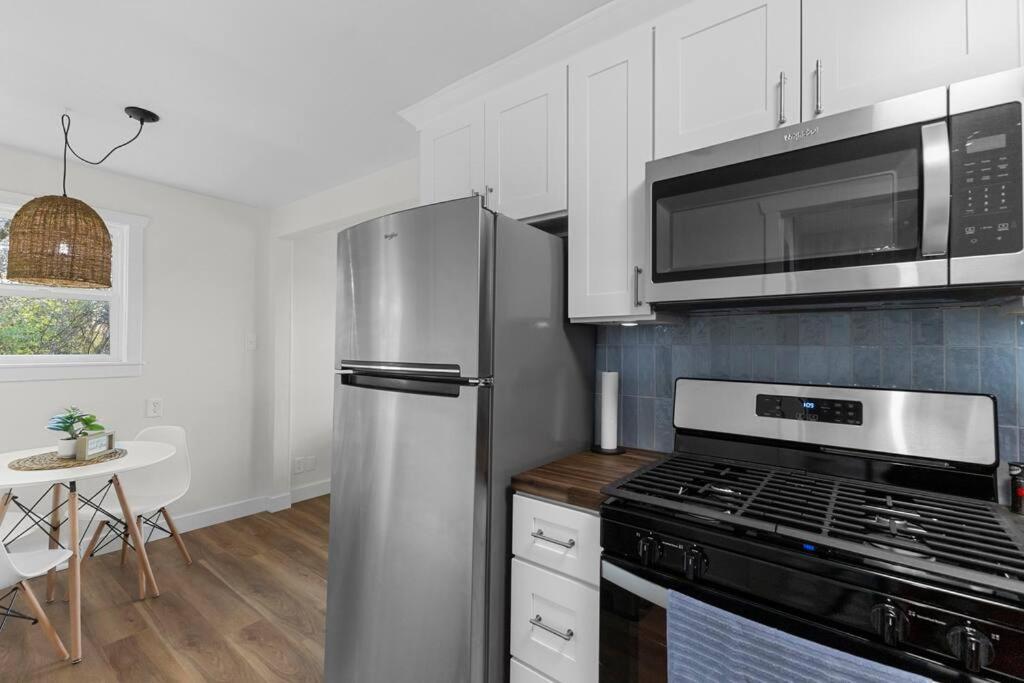 One-Bedroom Apartment photo 3