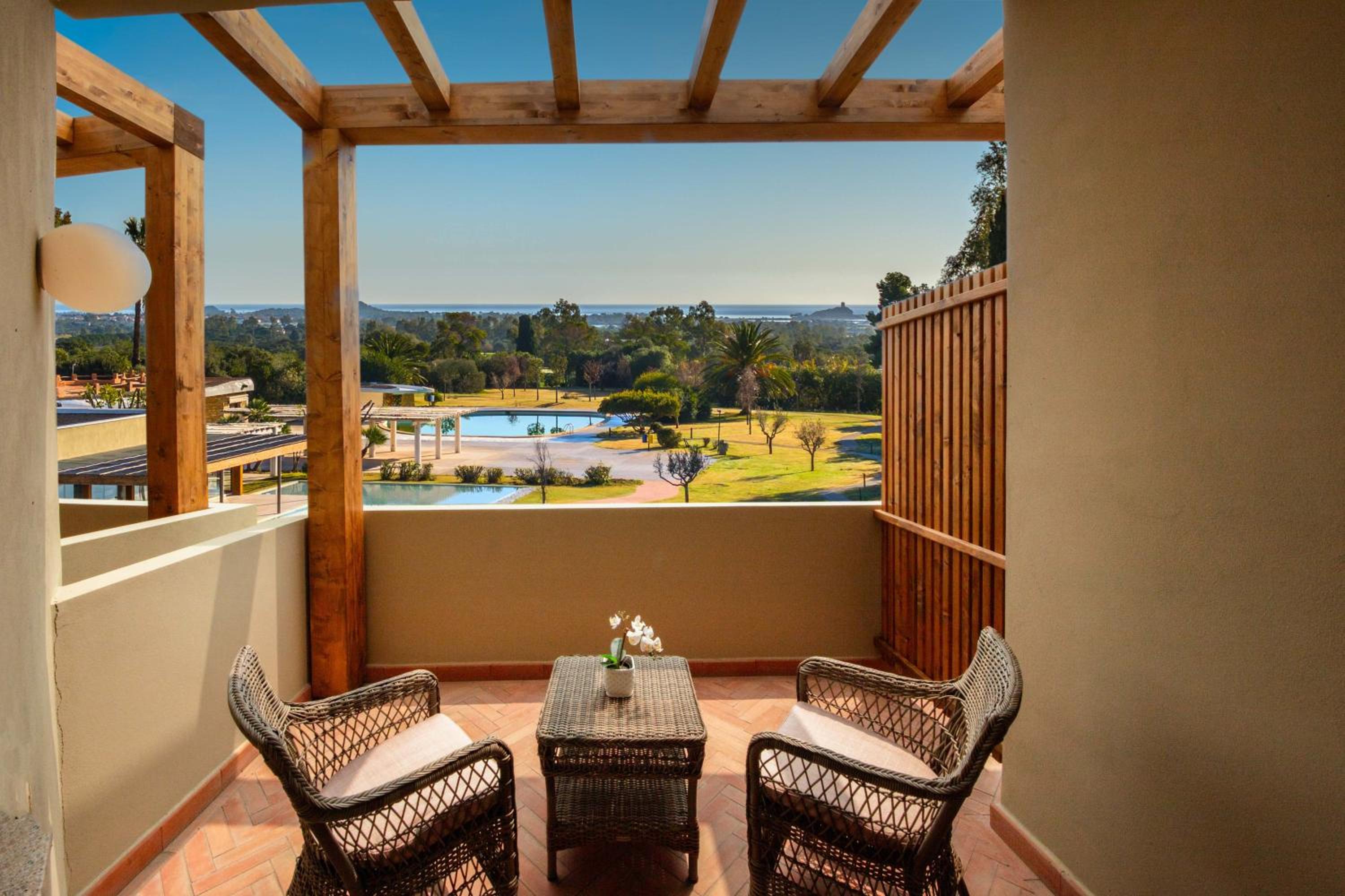 Deluxe Double Room with Sea View - Photo 2