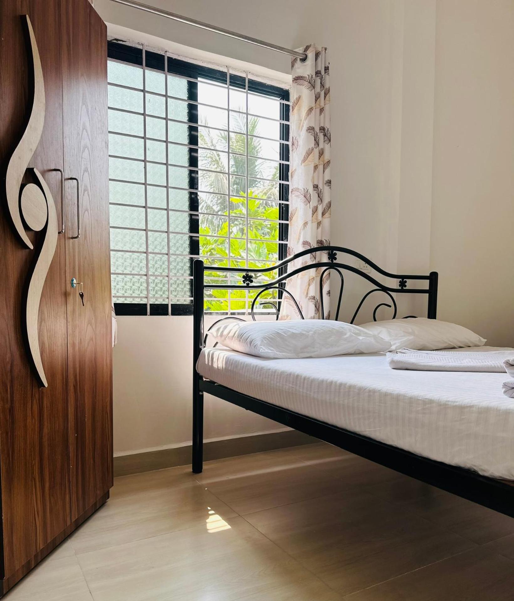 Double Room with Private Bathroom photo 1