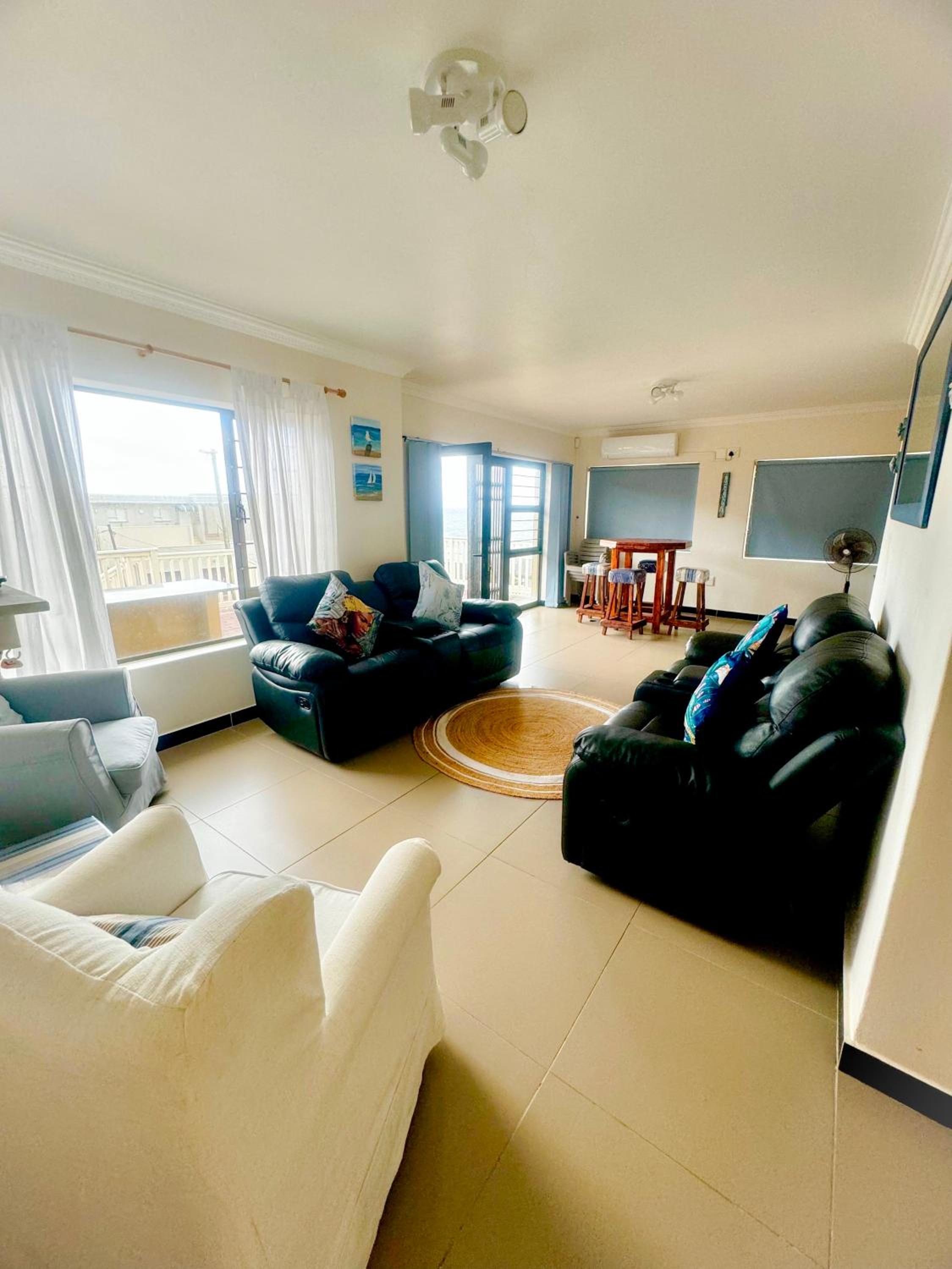 Two-Bedroom House photo 3