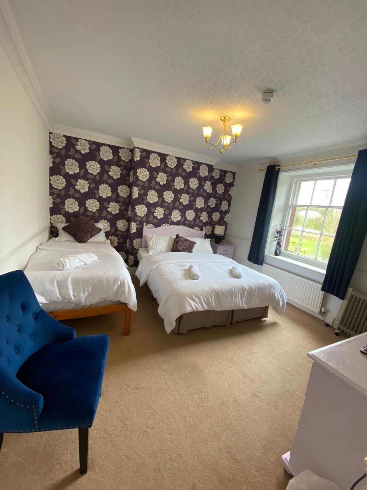 Triple Room with Bathroom