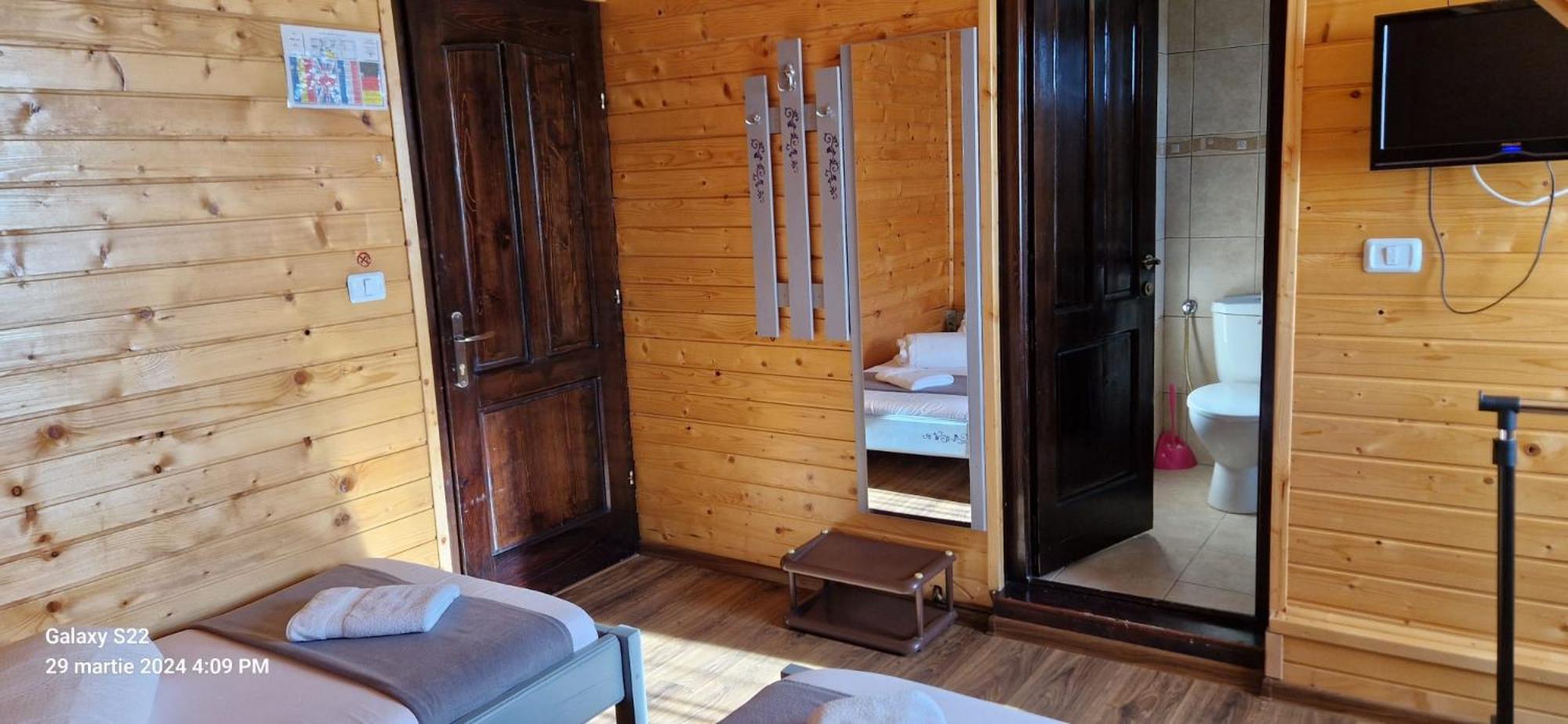 Standard Double or Twin Room photo 1