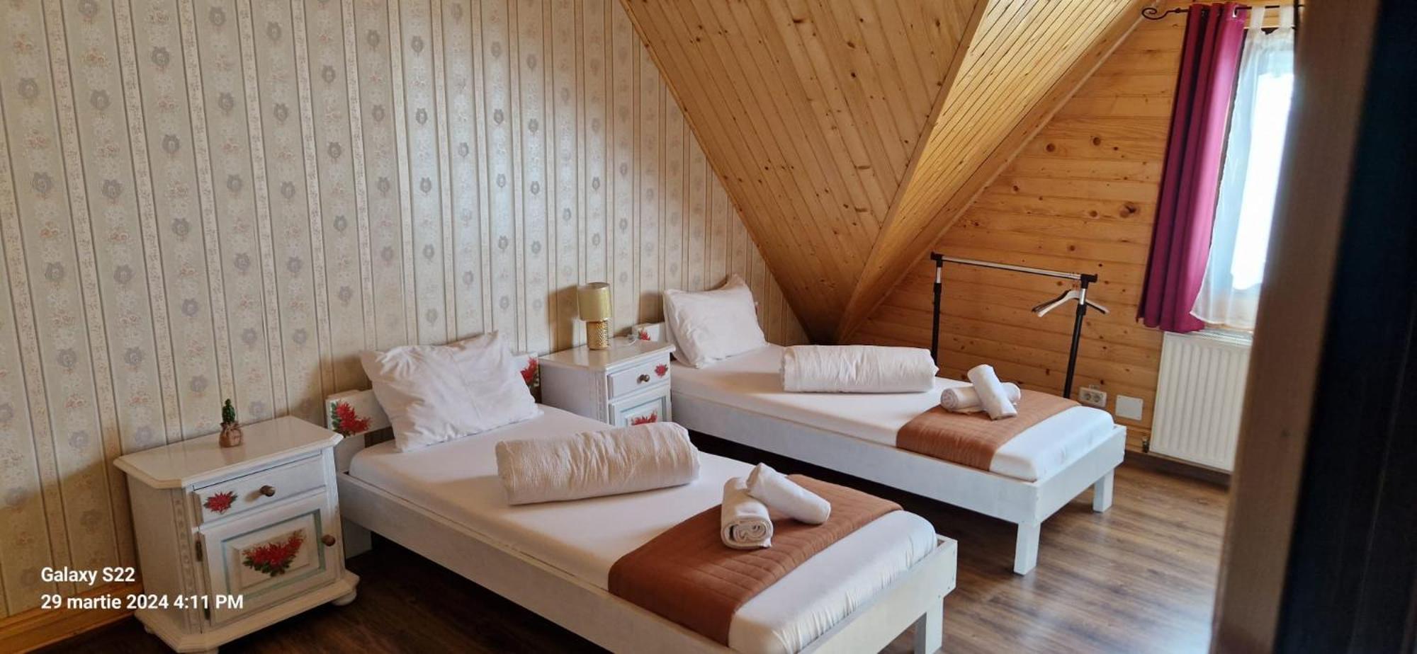Standard Double or Twin Room photo 2